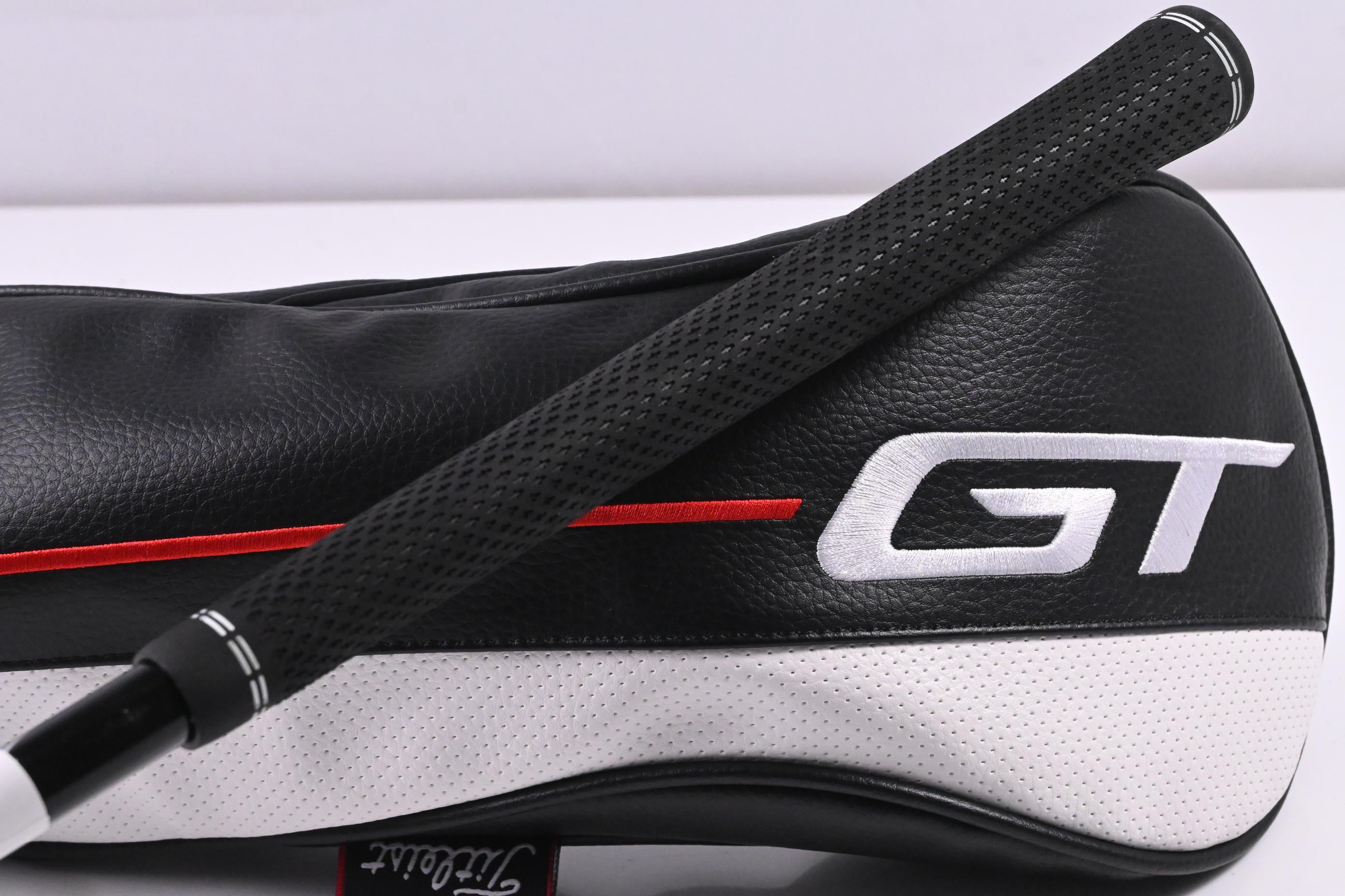Titleist GT2 Driver / 11 Degree / X-Flex Kai'li Black 60 Shaft