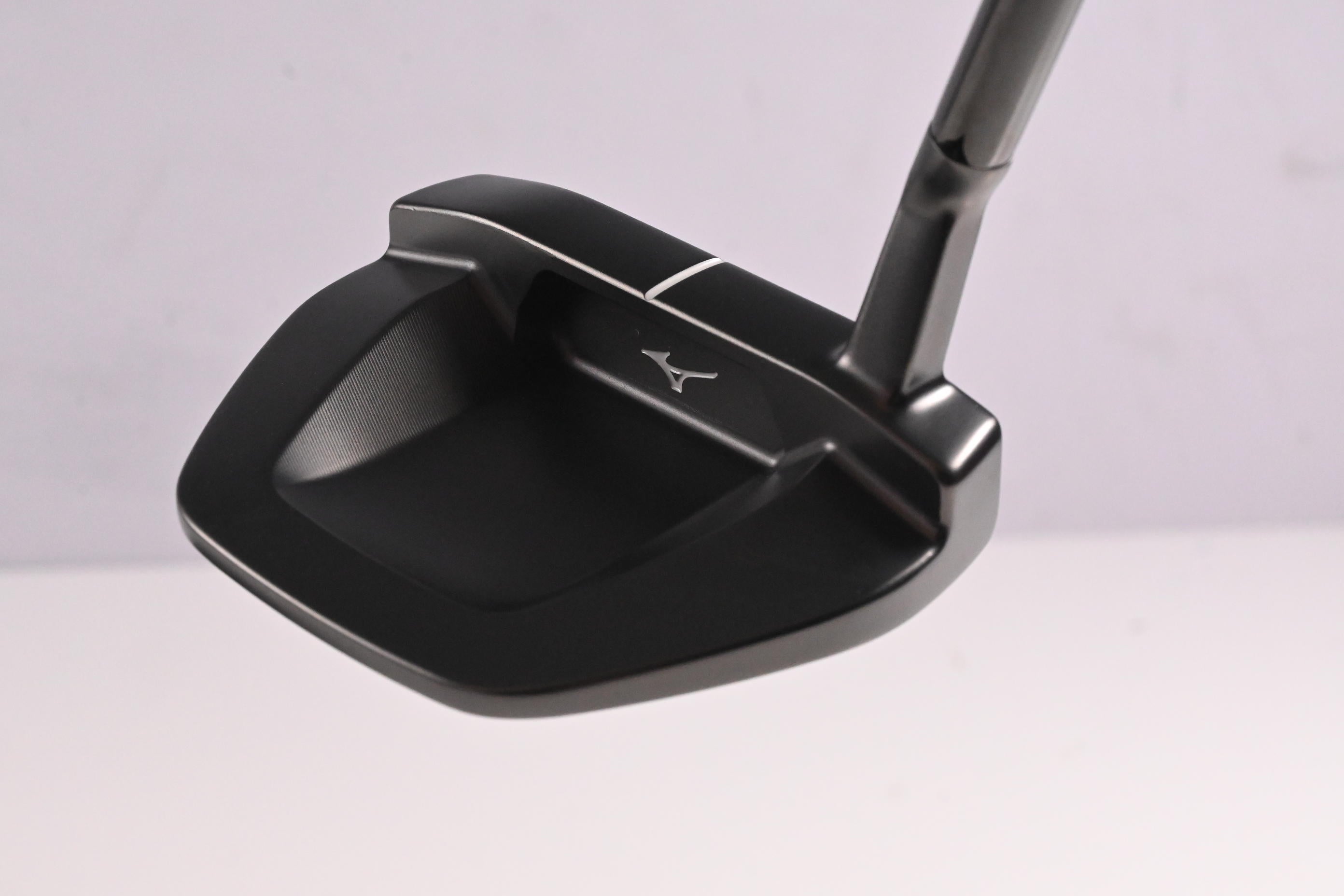 Left Hand Mizuno M.Craft City Series Magoya Putter / 34 Inch