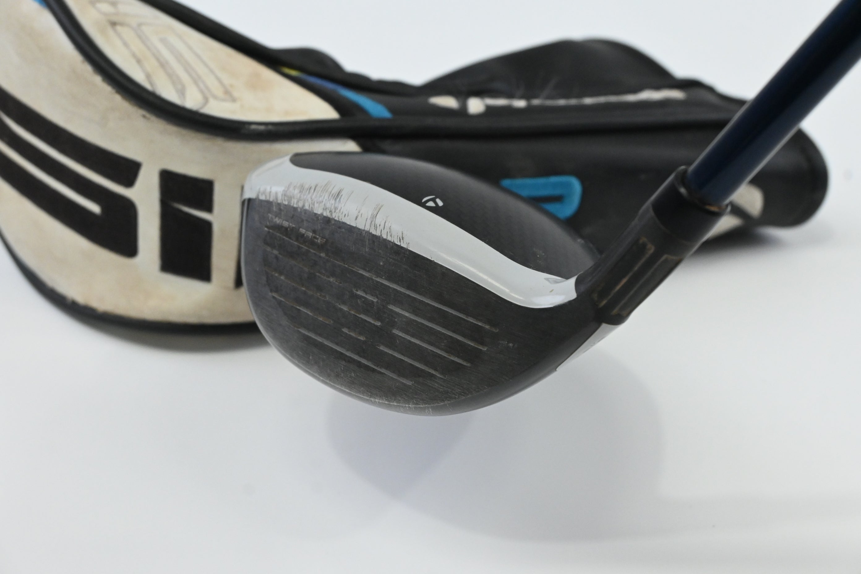Taylormade SIM2 Max #5 Wood / 18 Degree / Regular Flex Fujikura Ventus Blue 5
