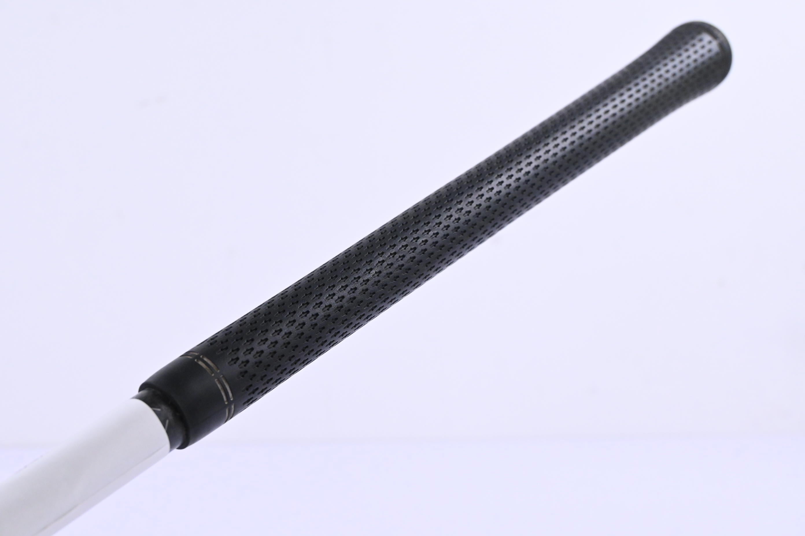 Titleist TSR2 Driver / 10 Degree / Stiff Flex Tensei 1K Black 65 Shaft