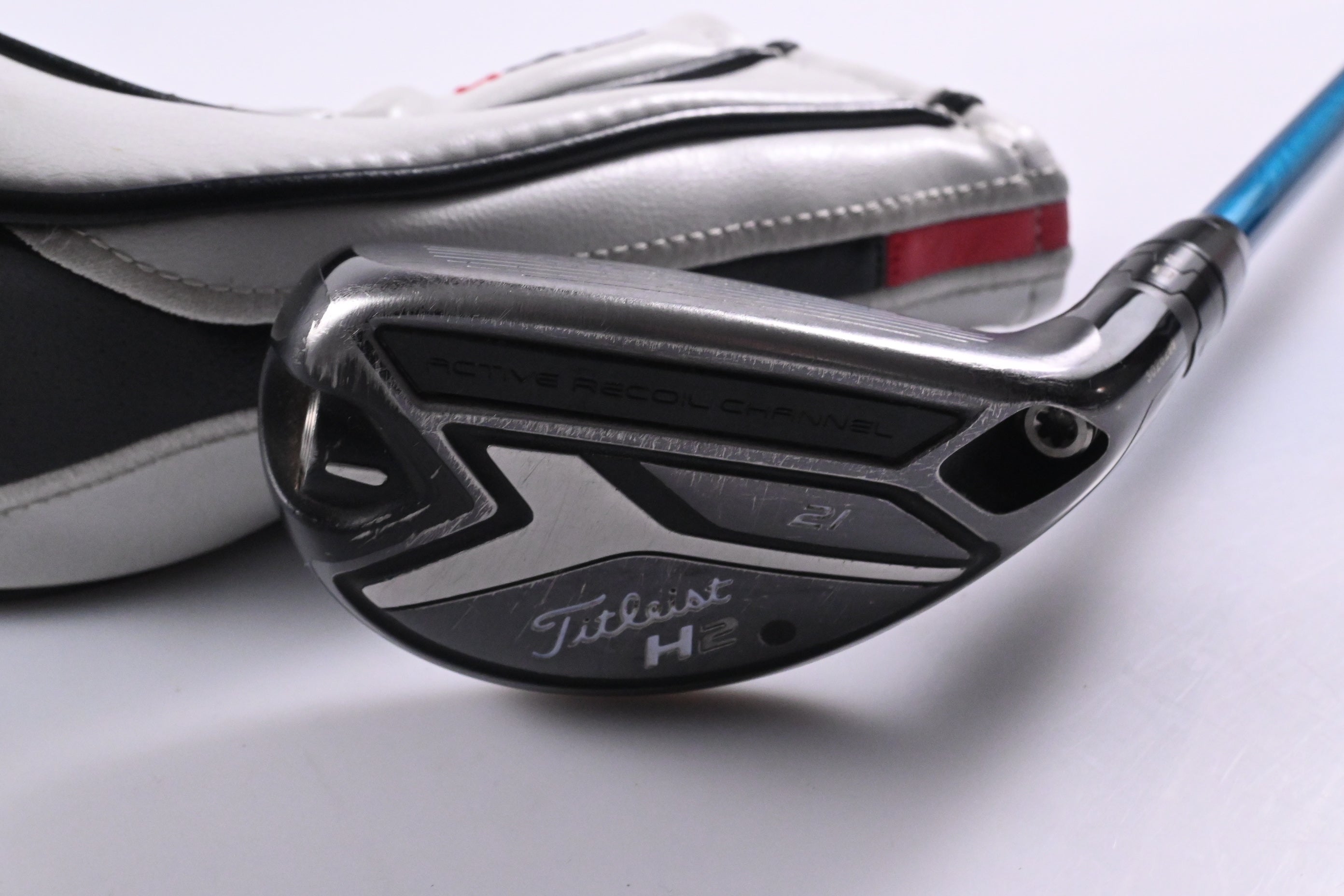 Titleist 818 H2 #3 Hybrid / 21 Degree / Stiff Flex Evenflow Blue 85 Shaft