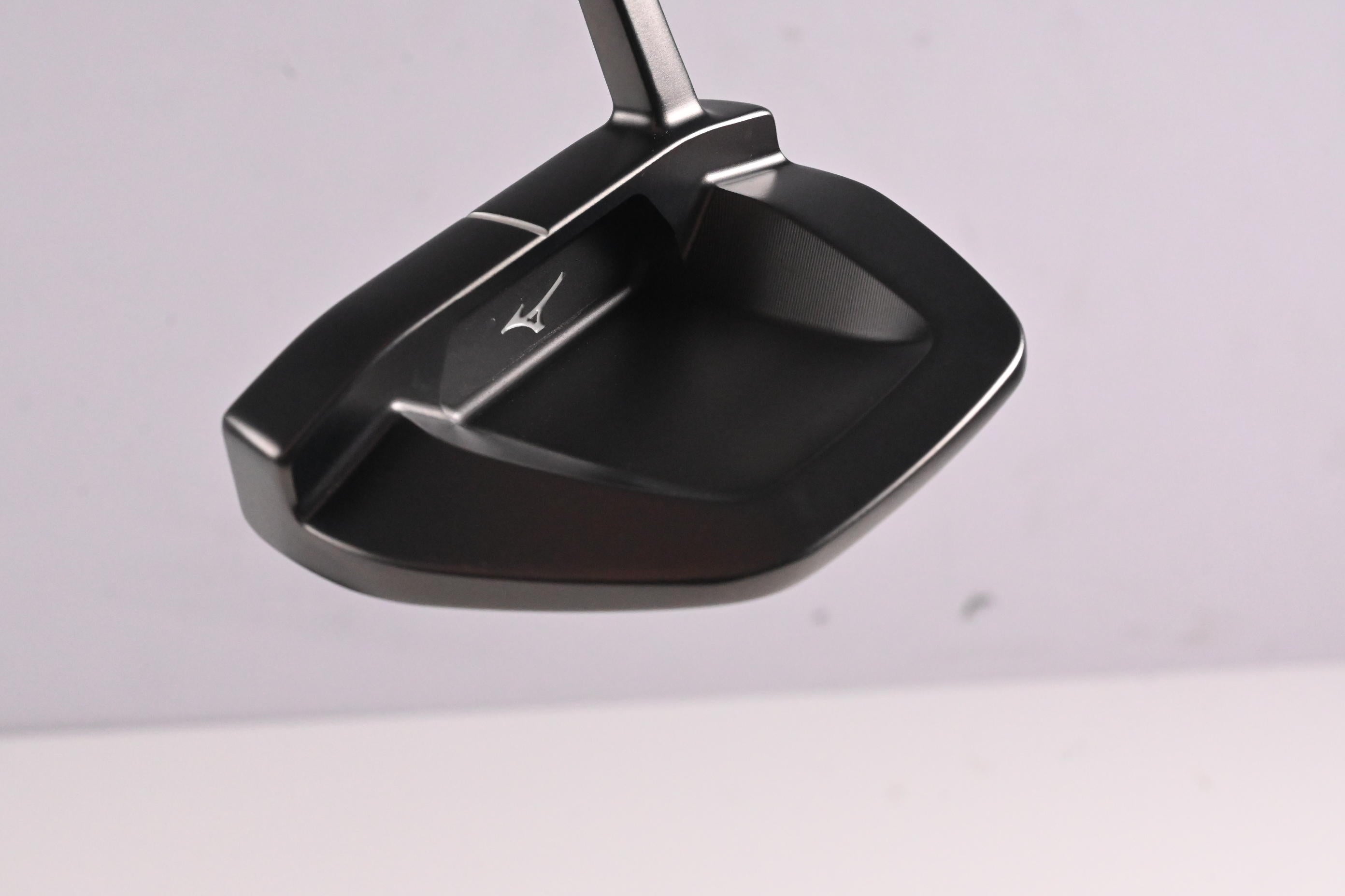 Left Hand Mizuno M.Craft City Series Magoya Putter / 34 Inch