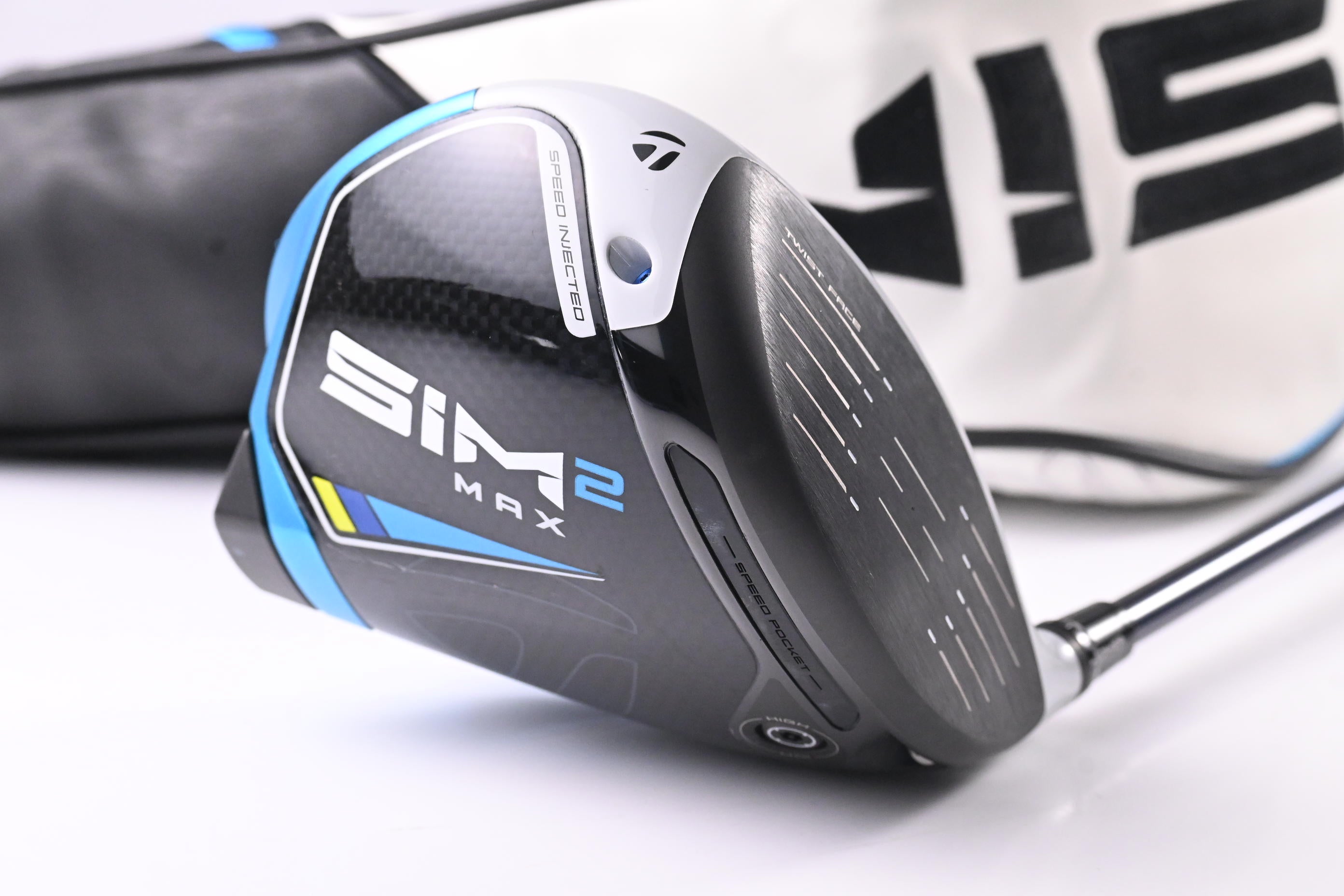 Taylormade SIM2 Max Driver / 10.5 Degree / Stiff Flex Fujikura Ventus Blue 5