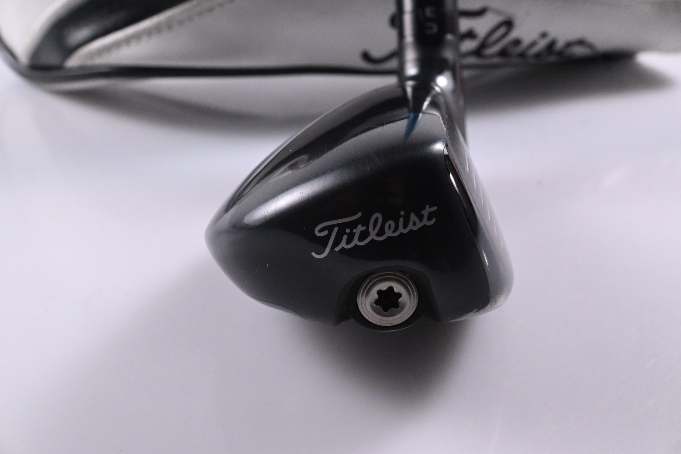 Titleist 818 H2 #3 Hybrid / 21 Degree / Stiff Flex Evenflow Blue 85 Shaft