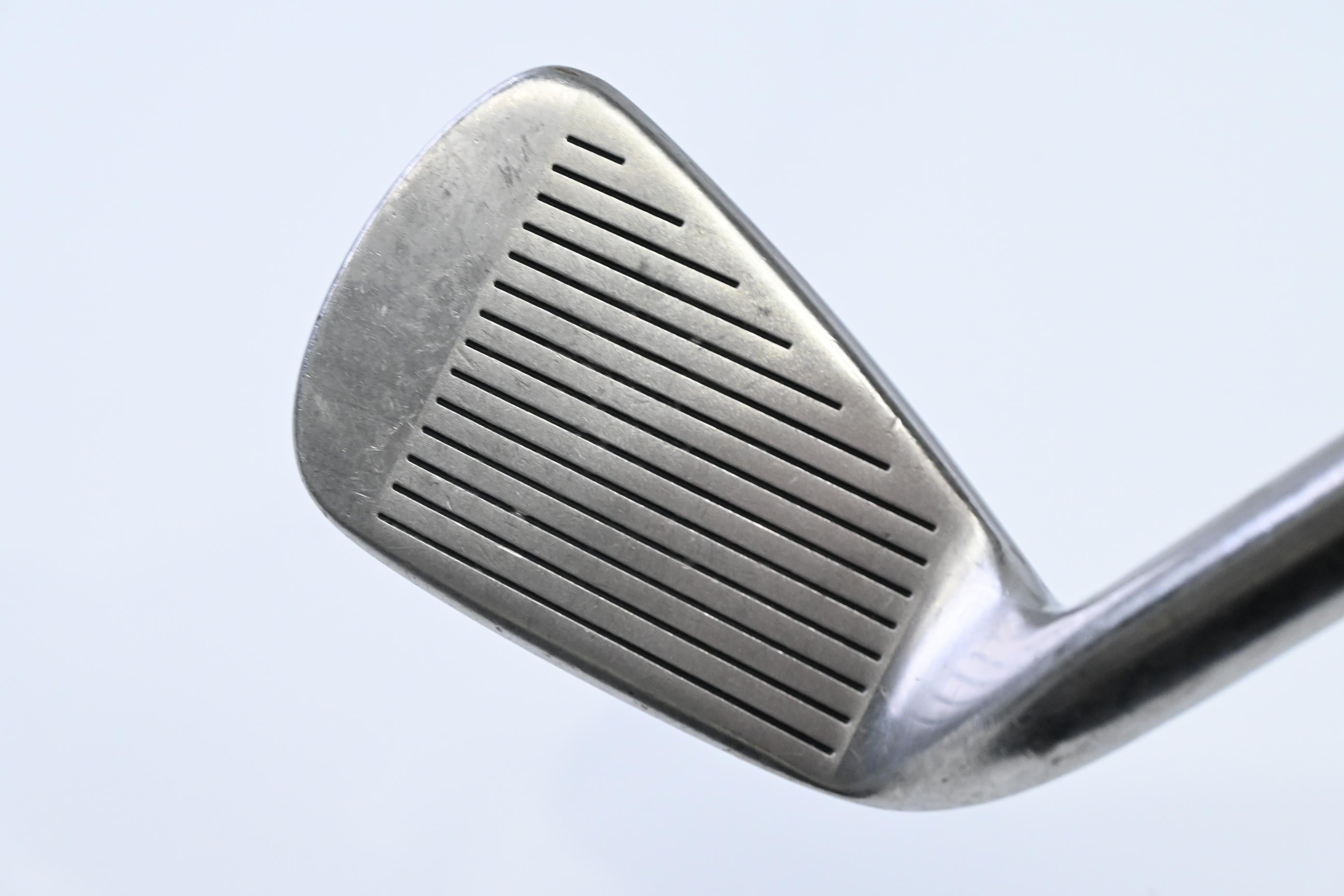 Titleist DCI 981 #6 Iron / Regular Flex Titleist Tri Spec Shaft
