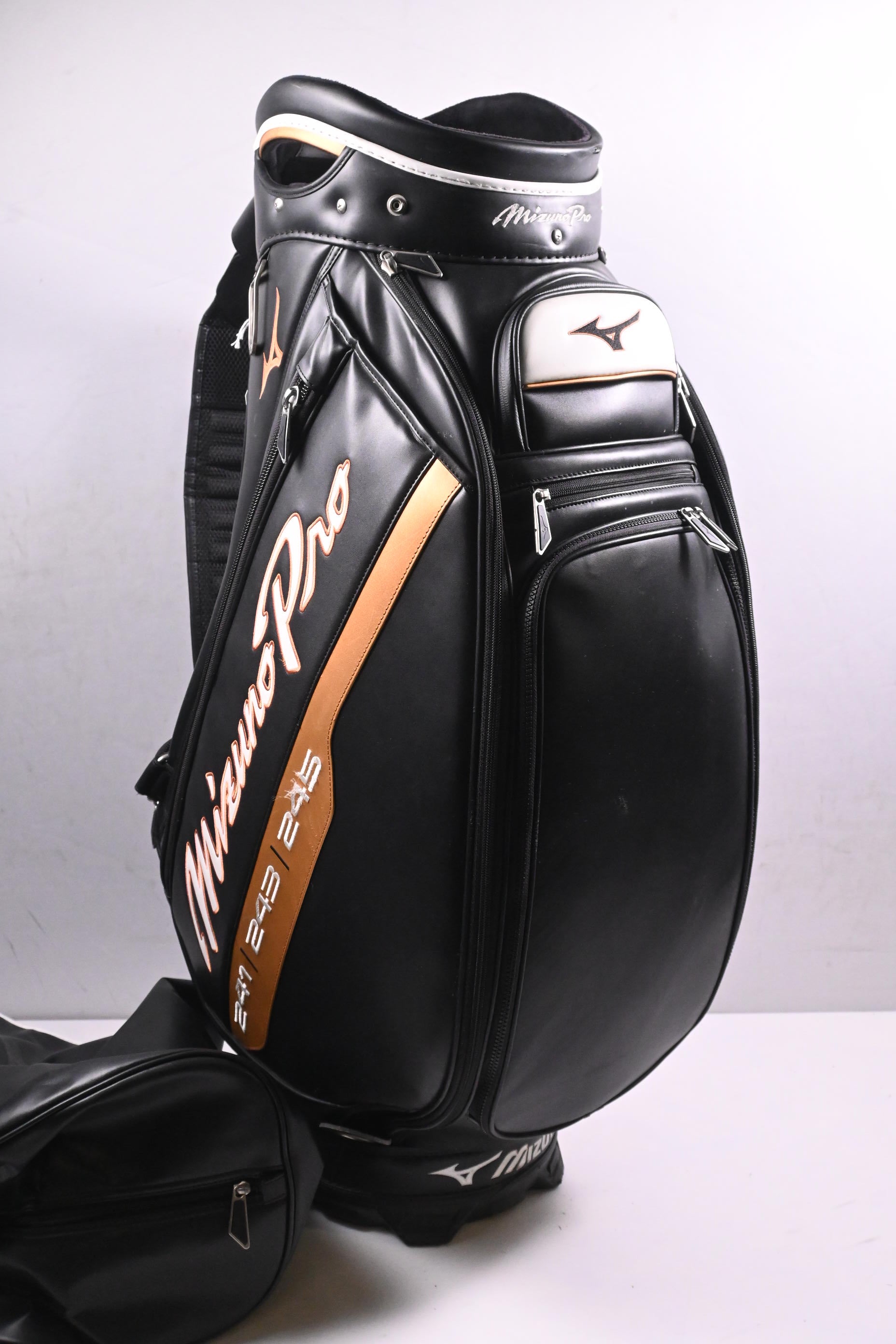 Mizuno Pro Series Tour Bag / 6-Way Divider / Black, White, Gold
