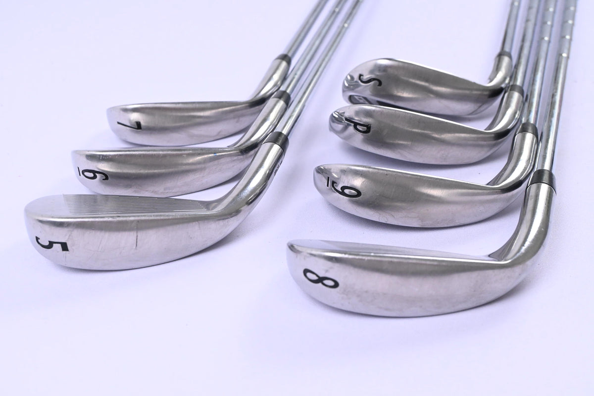 Wilson D7 Irons / 5-PW+SW / Uniflex Wilson D7 XS Shafts
