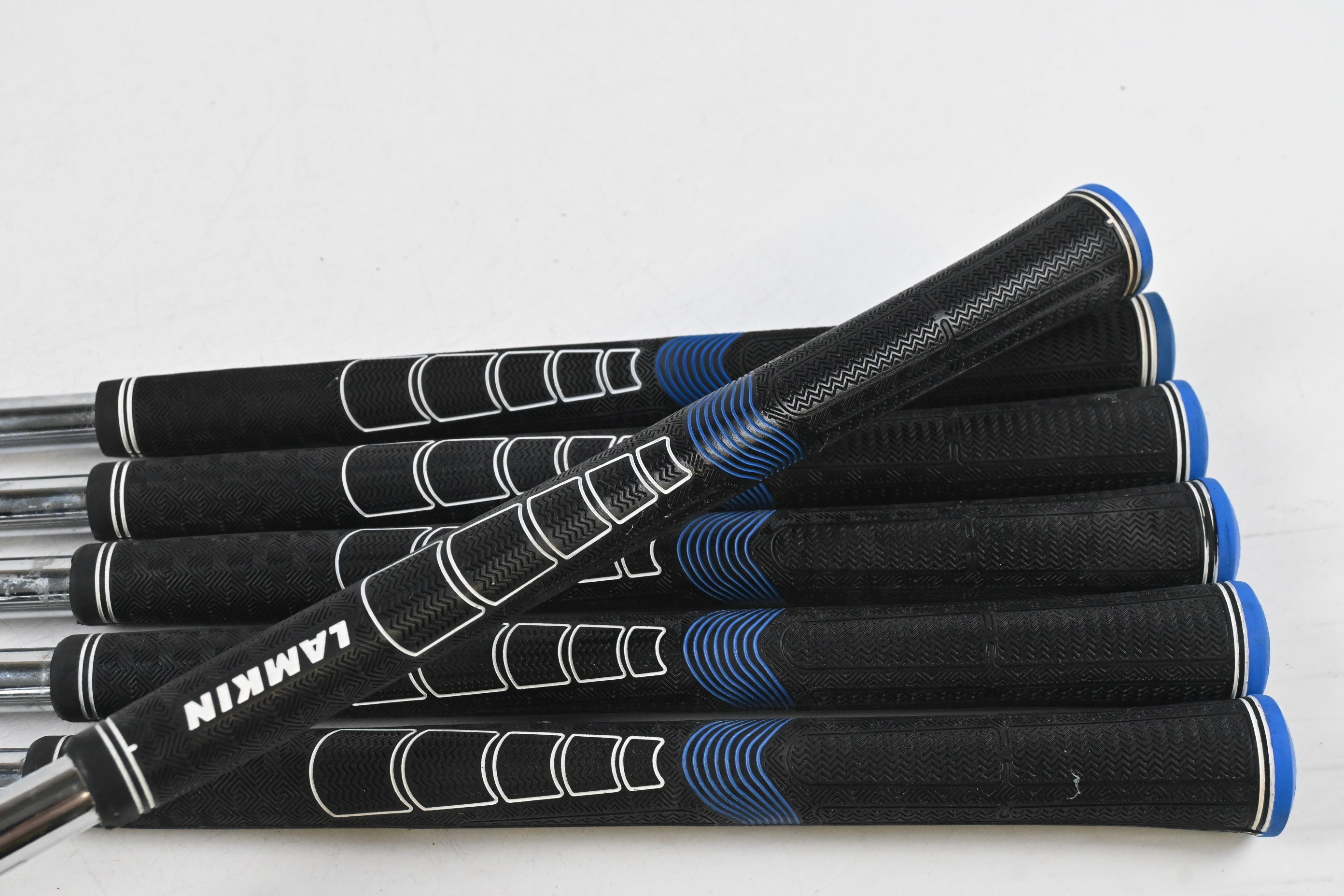 Ping G710 Irons / 5-PW / White Dot / Regular Flex Ping AWT 2.0 Shafts