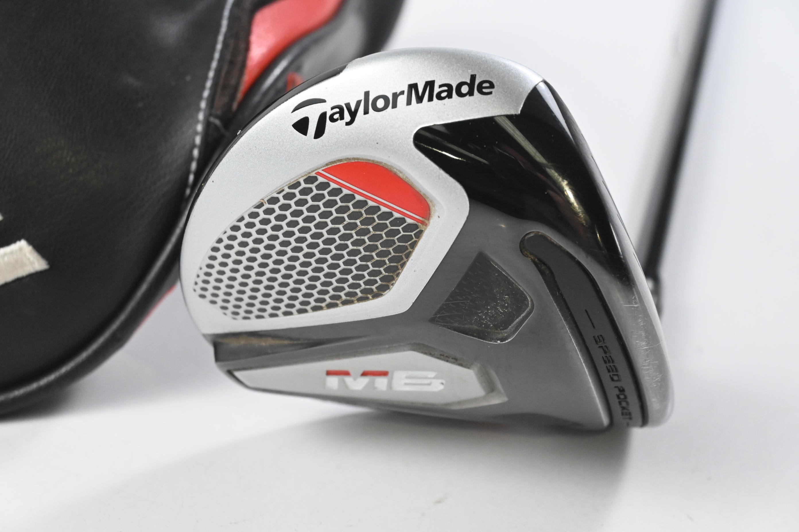 Taylormade M6 #5 Wood / 18 Degree / Regular Flex Fujikura Atmos Red 5 Shaft