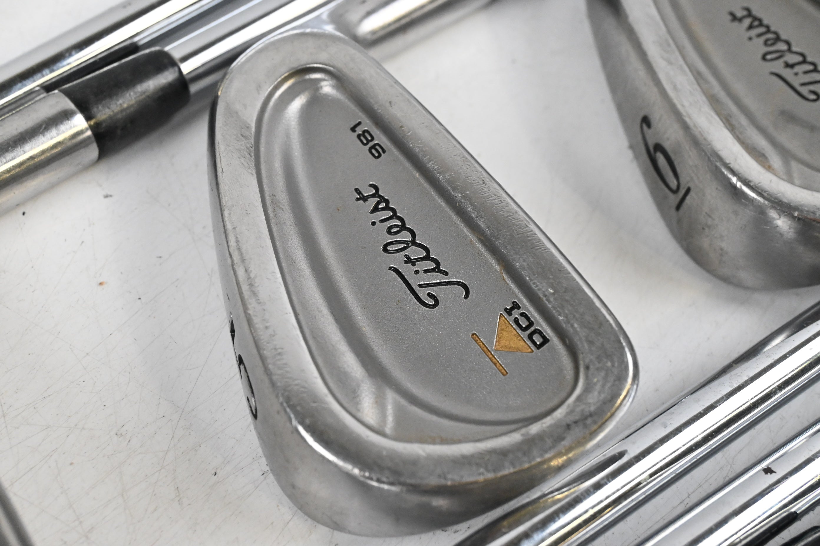 Titleist DCI 981 Irons / 3-PW+GW / Regular Flex Tri Spec Shafts