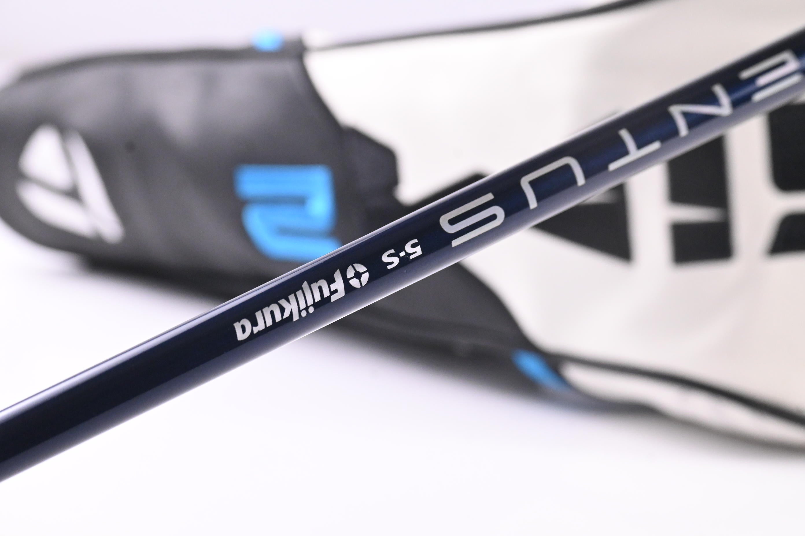 Taylormade SIM2 Max Driver / 10.5 Degree / Stiff Flex Fujikura Ventus Blue 5
