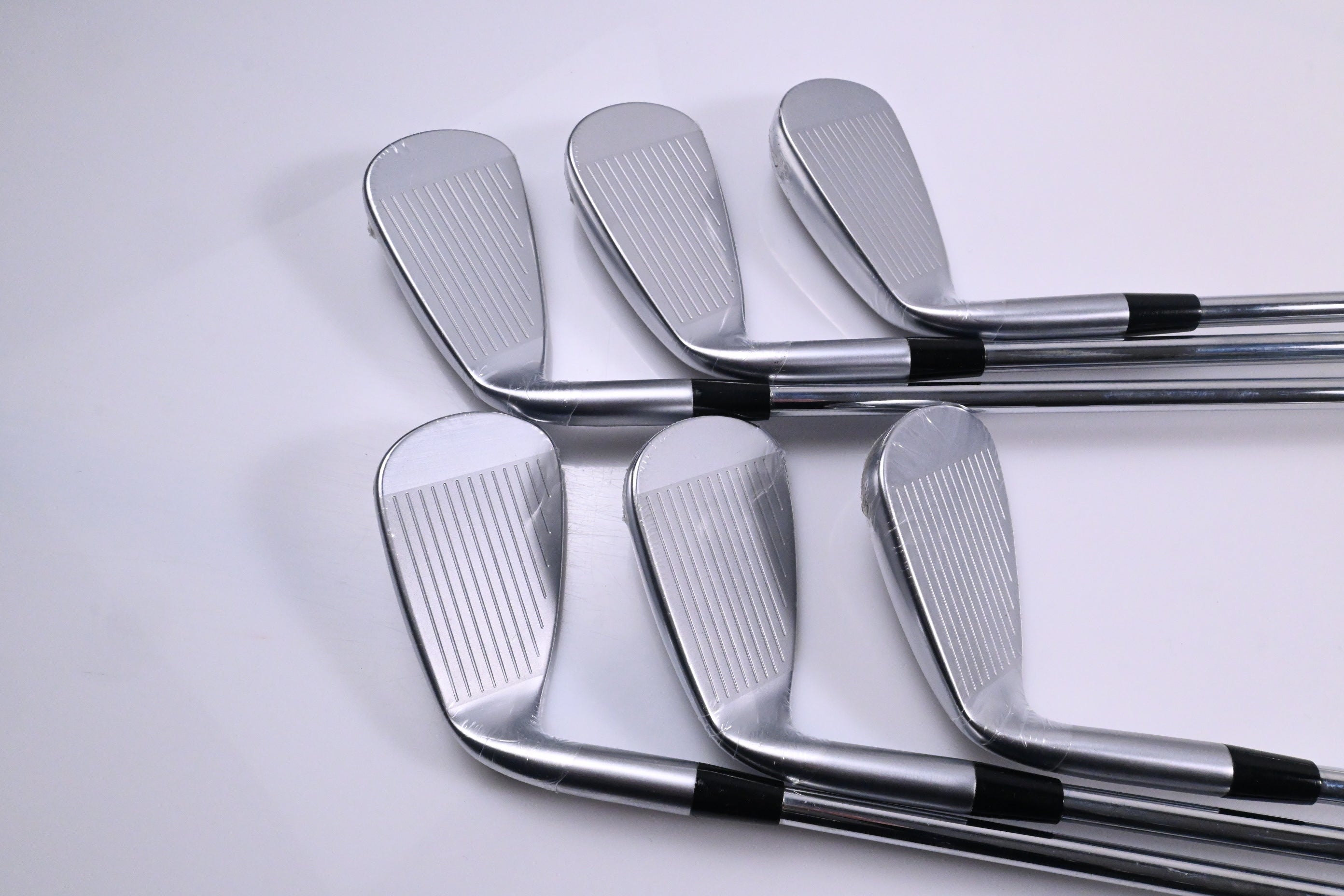 Mizuno JPX 925 Hot Metal HL Irons / 5-PW / Regular Flex Dynamic Gold 95 R300
