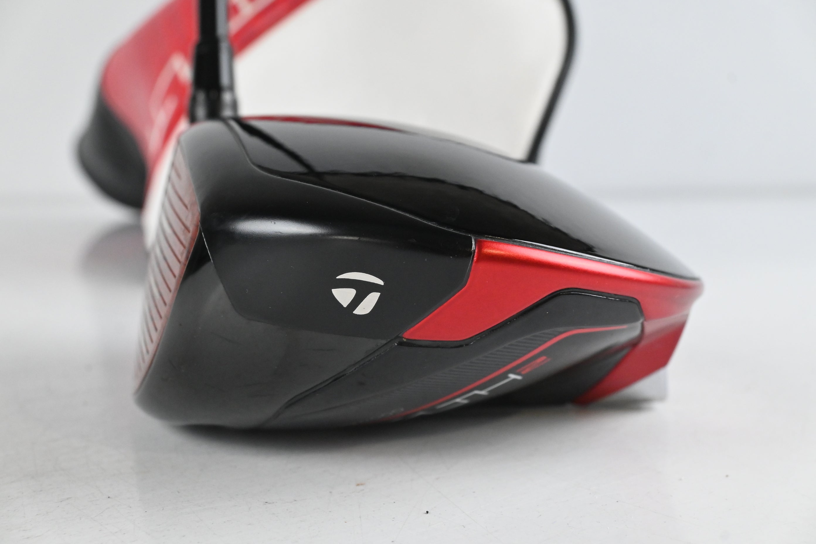 Left Hand Taylormade Stealth 2 Driver / 10.5 Degree / Regular Flex Kai'li Red 60