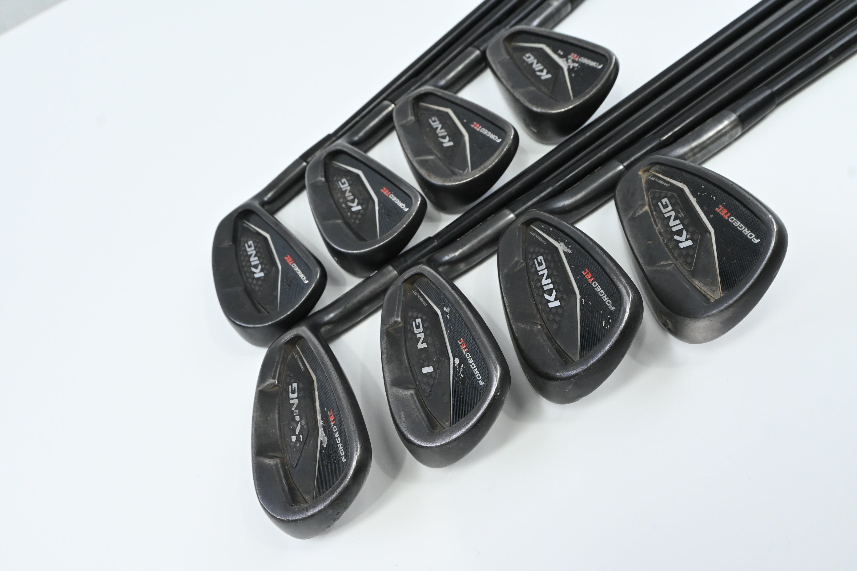 Cobra King Forged Tec Black Irons / 4-PW+GW / Regular Flex AMT R300 Shaft