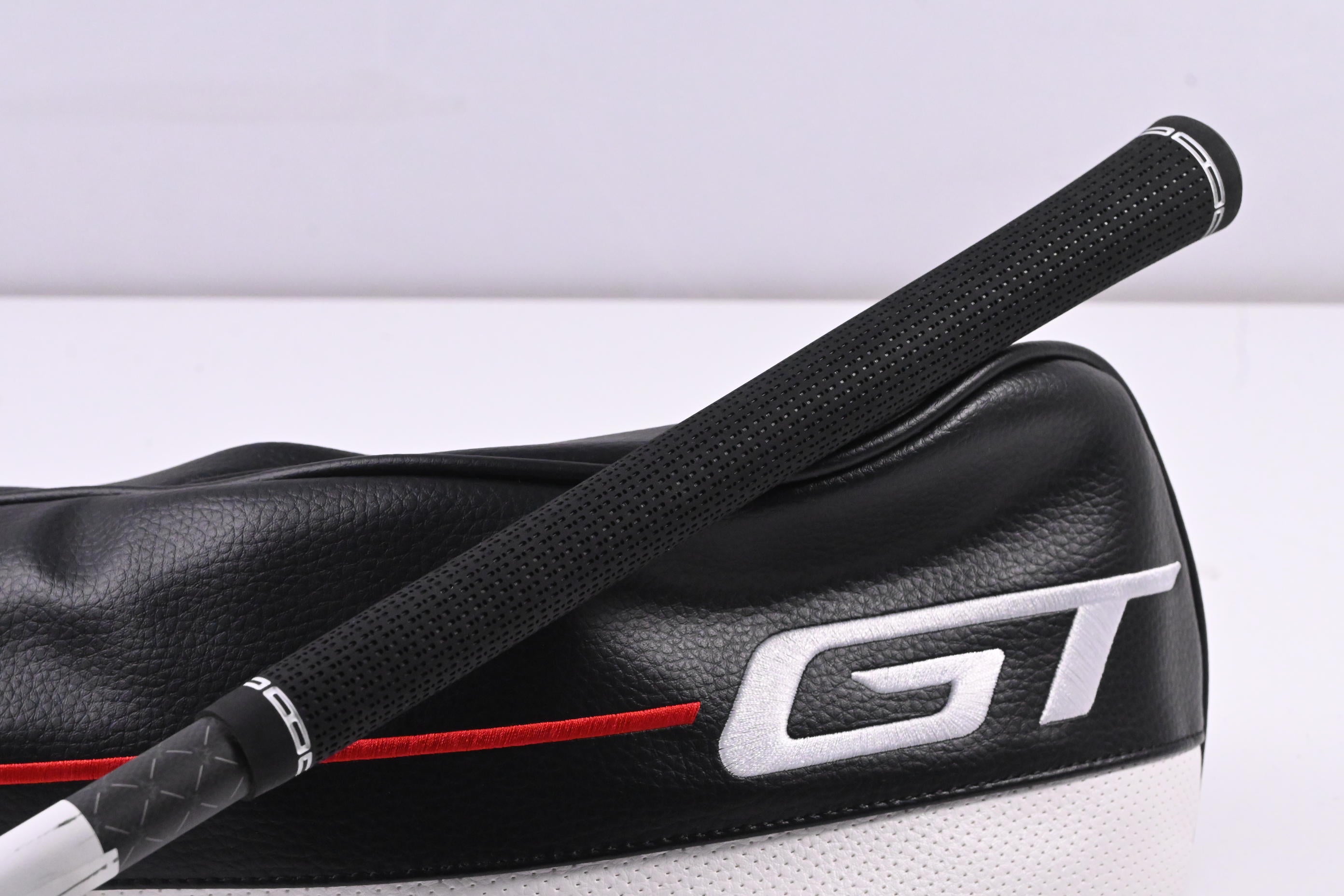 Titleist GT2 Driver / 10 Degree / Regular Flex Tensei 1K Blue 55 Shaft