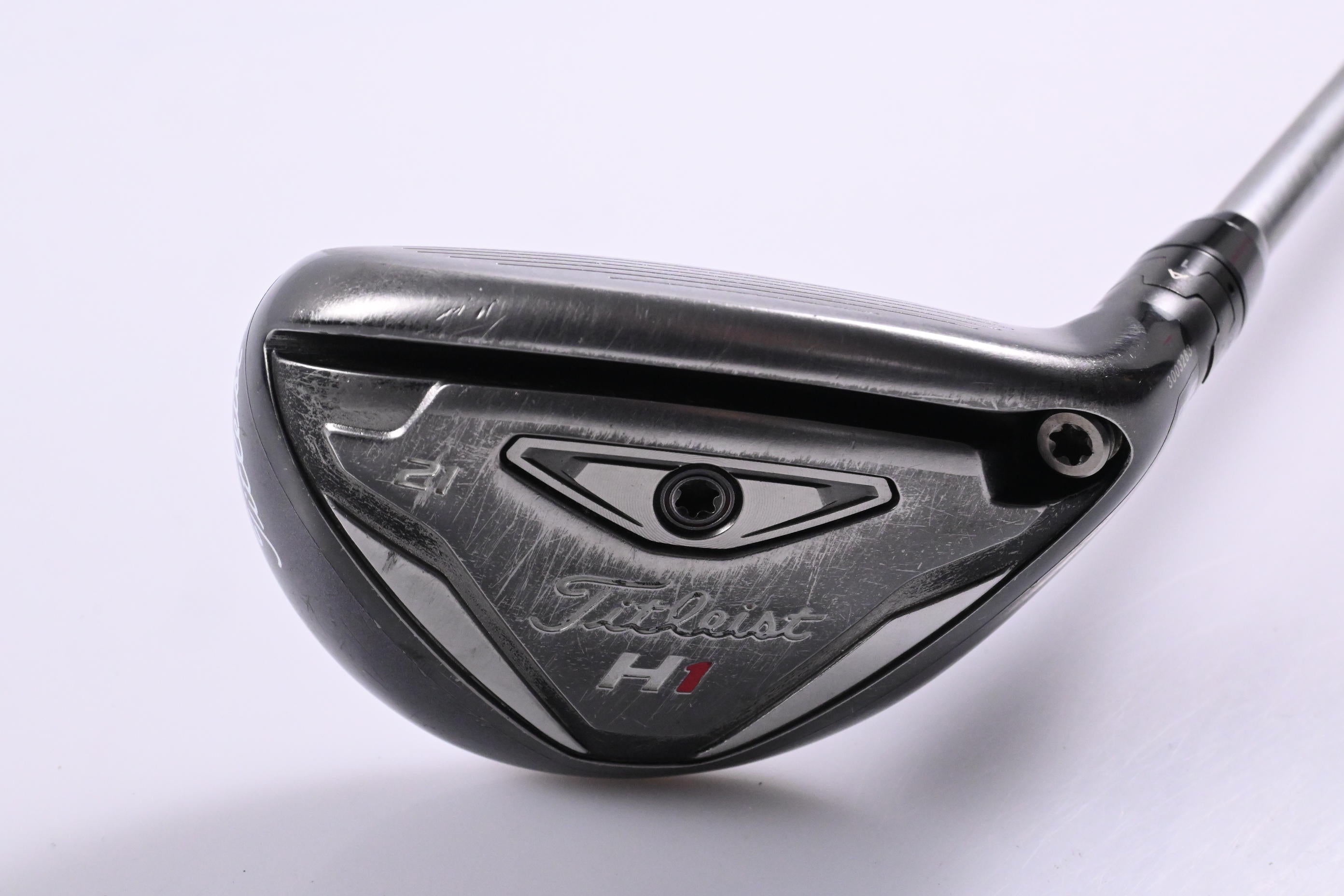 Titleist 816 H1 #3 Hybrid / 19 Degree / Regular Flex Diamana M+ Red 60 Shaft