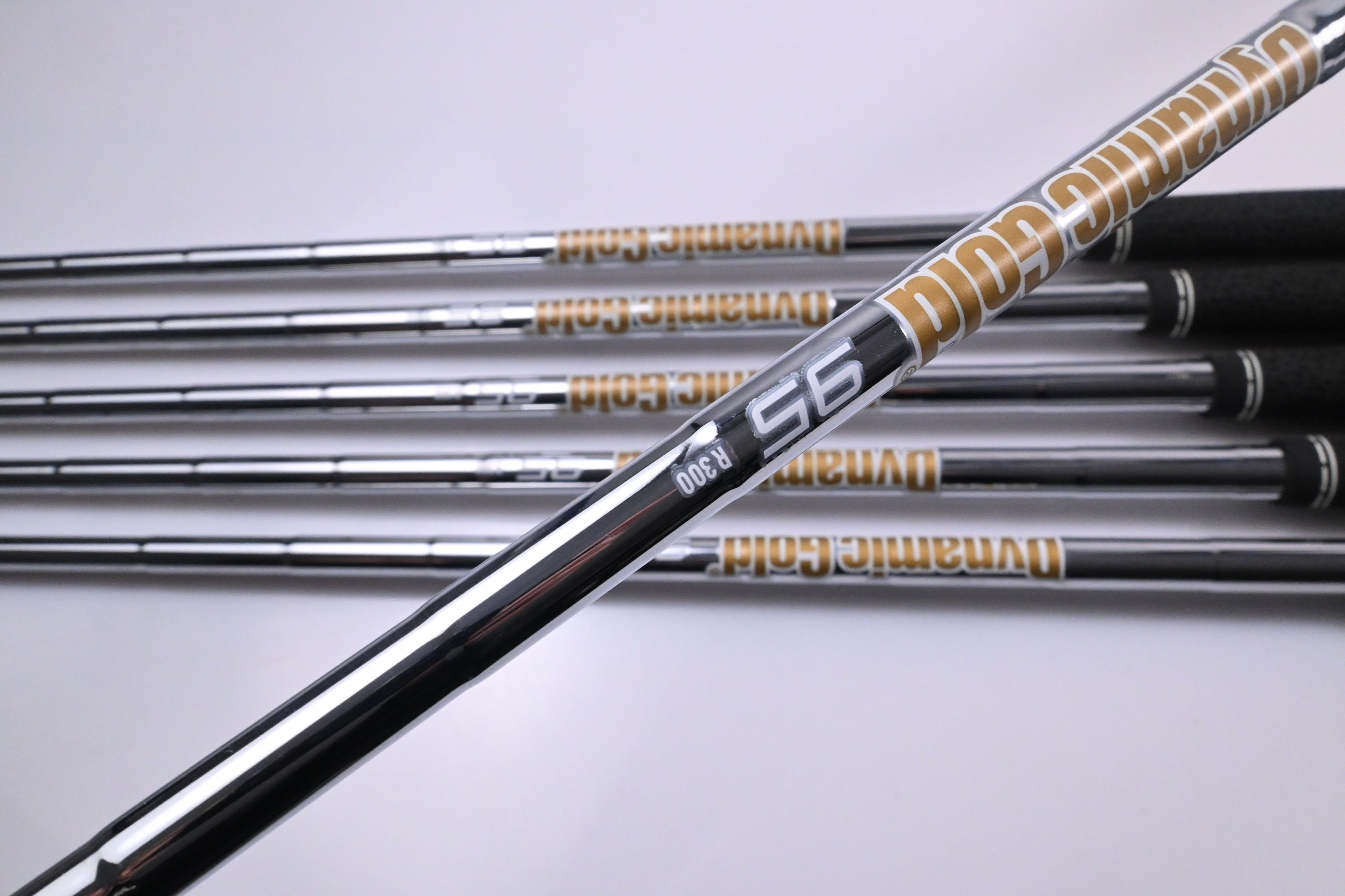Mizuno JPX 925 Hot Metal HL Irons / 5-PW / Regular Flex Dynamic Gold 95 R300