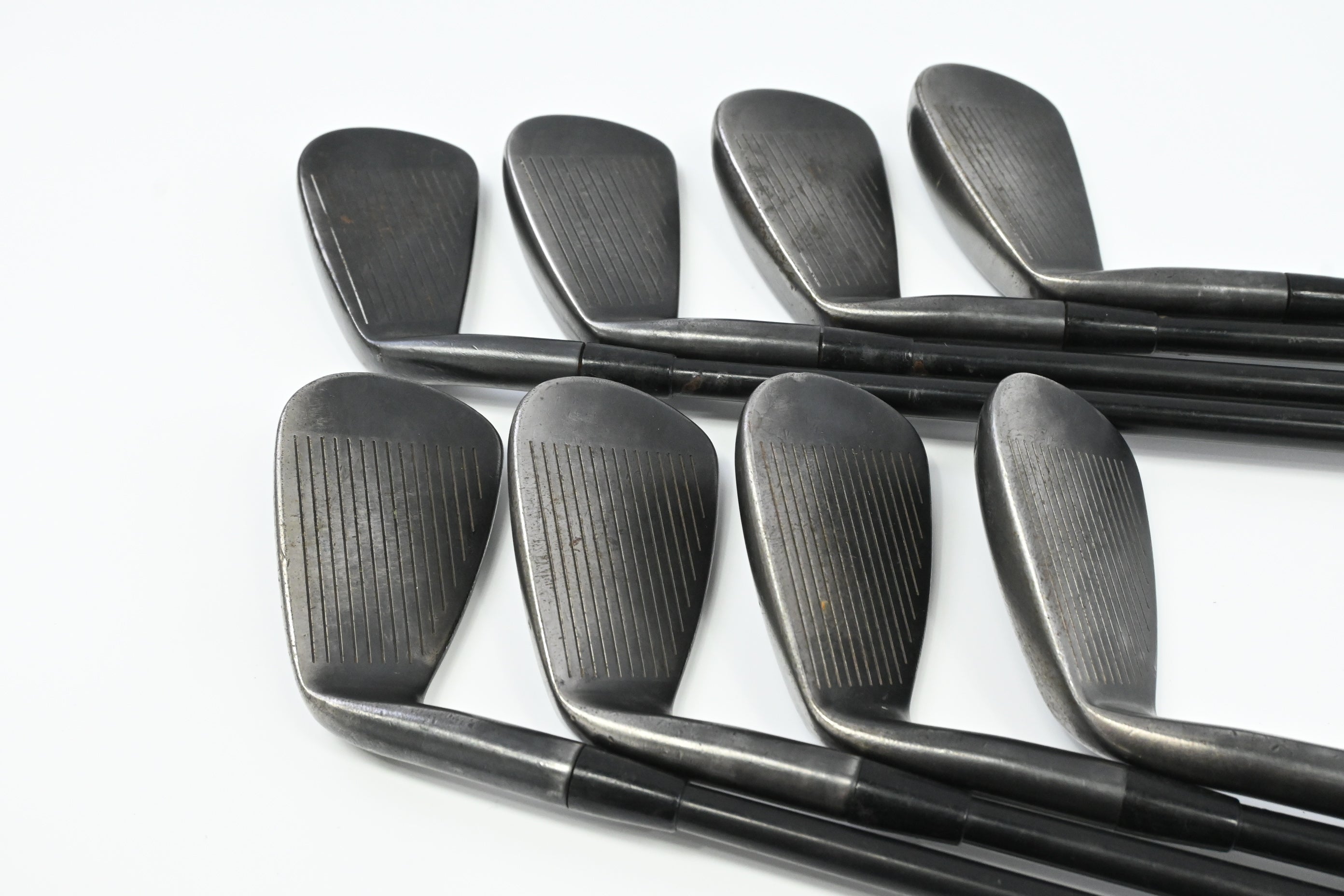 Cobra King Forged Tec Black Irons / 4-PW+GW / Regular Flex AMT R300 Shaft