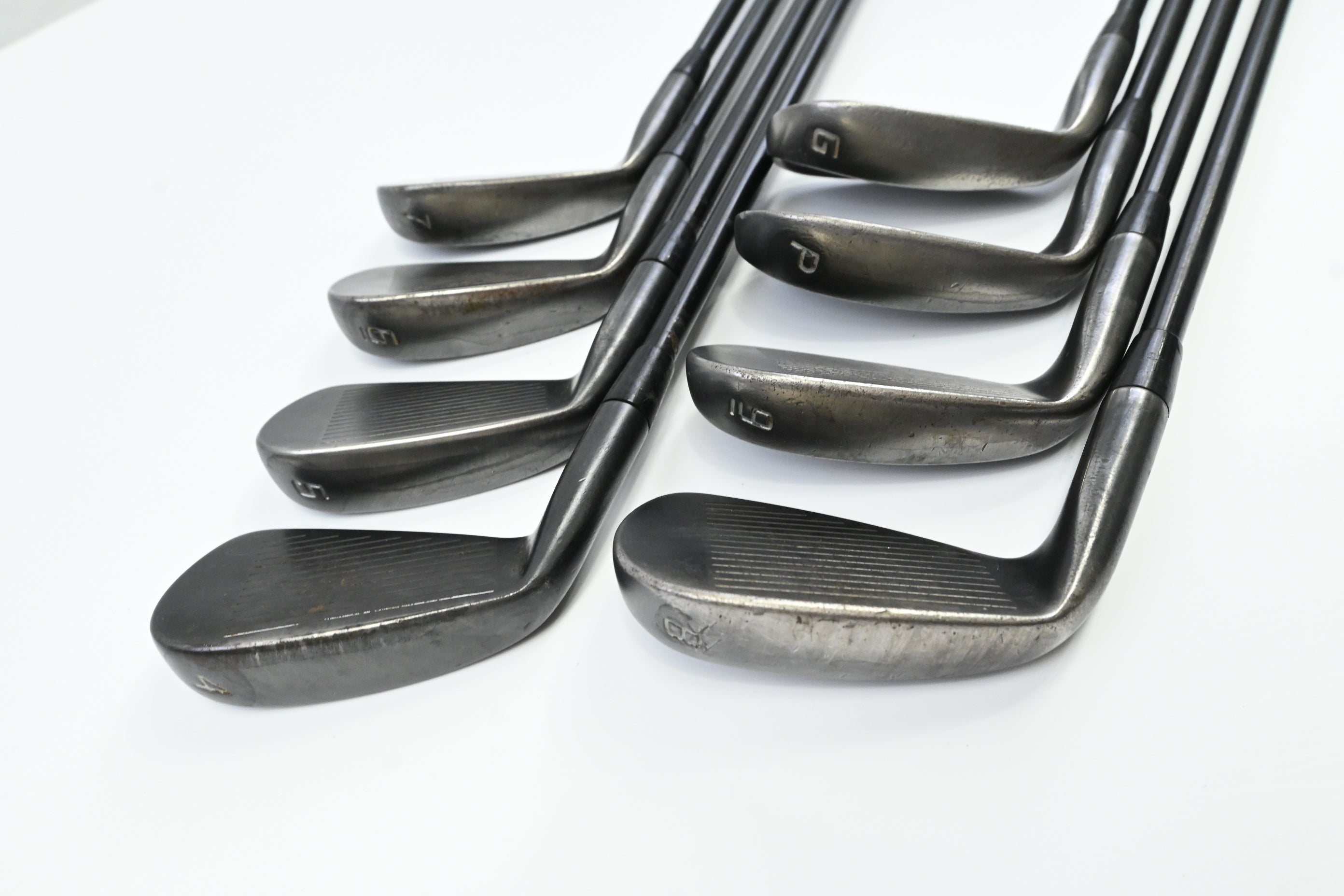 Cobra King Forged Tec Black Irons / 4-PW+GW / Regular Flex AMT R300 Shaft