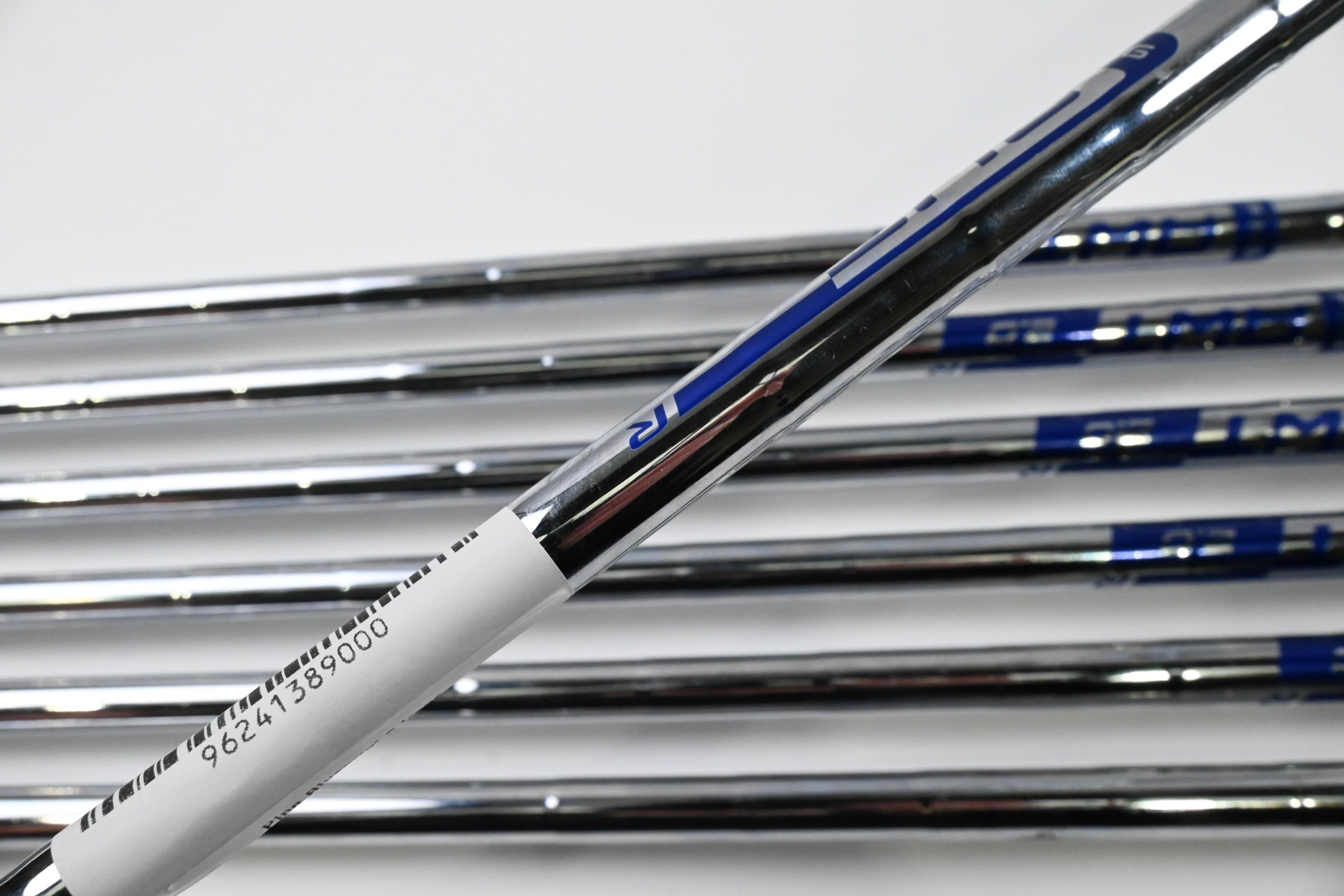 Ping Blueprint S Irons / 4-PW / Red Dot / Regular Flex Ping AWT 2.0 Shafts