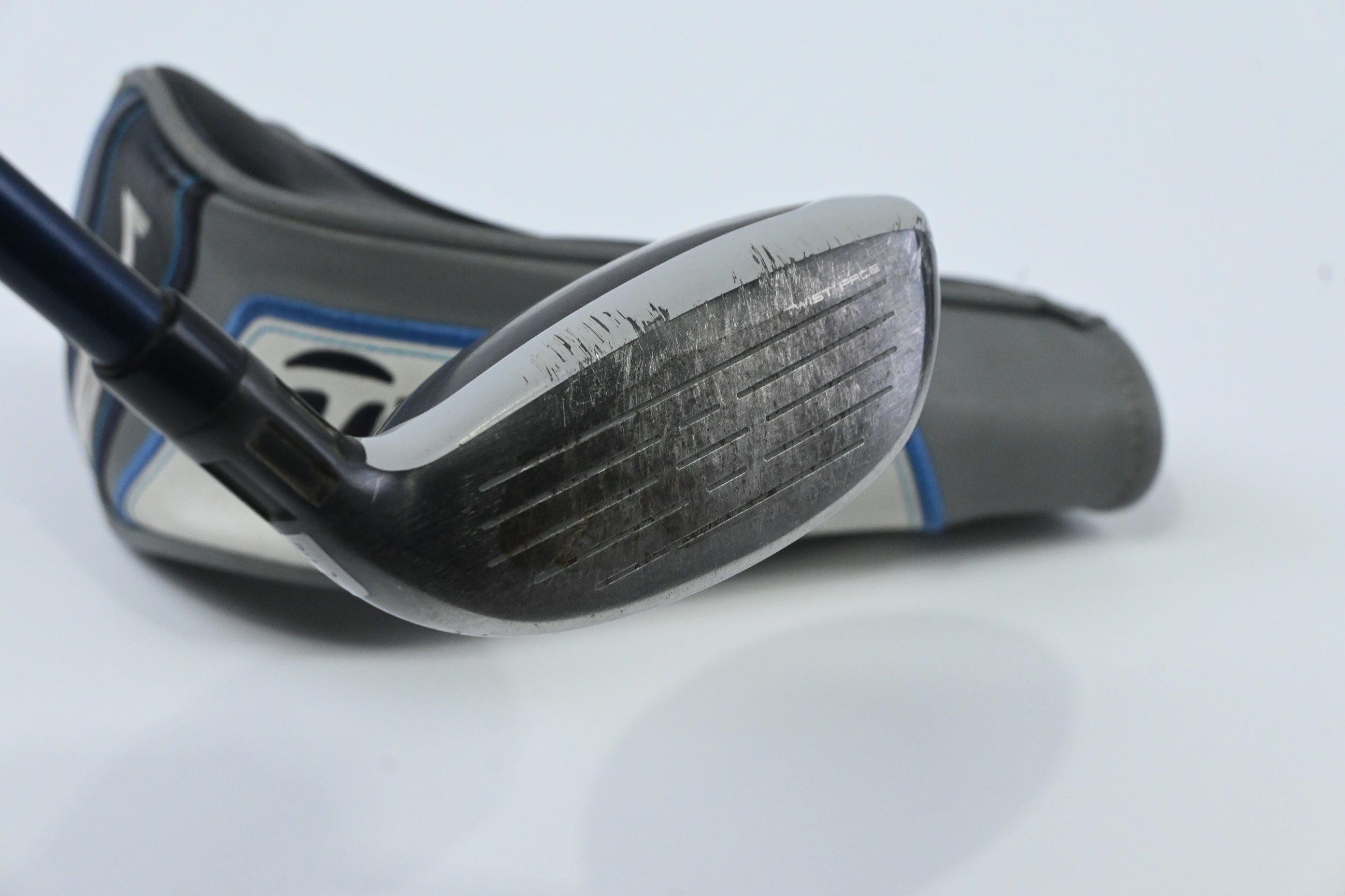 Left Hand Taylormade SIM Max #4 Hybrid / 22 Degree / Regular Flex Fujikura Blue