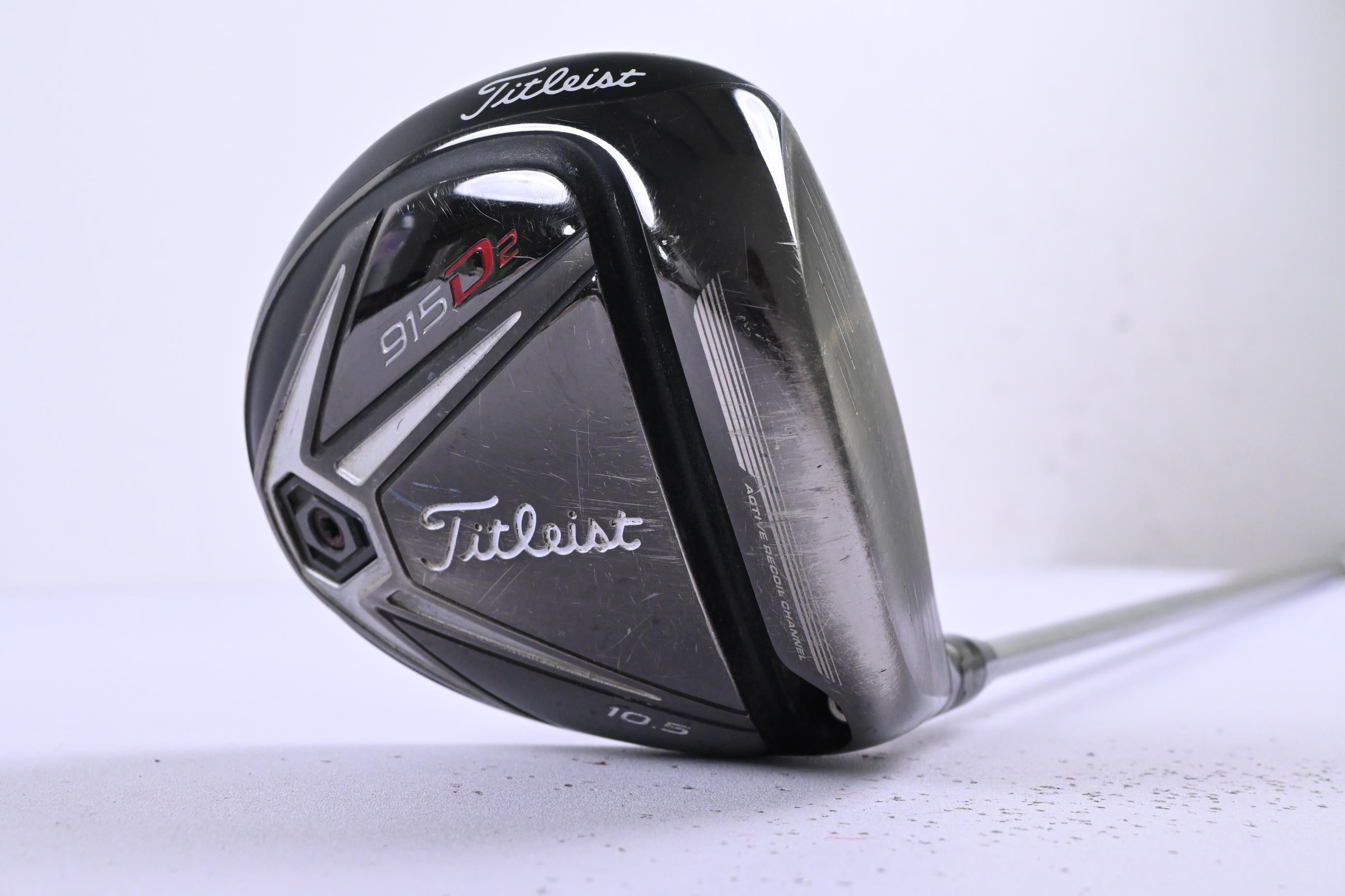 Titleist 915 D2 Driver / 10.5 Degree / Stiff Flex Diamana S+ Blue 60 Shaft