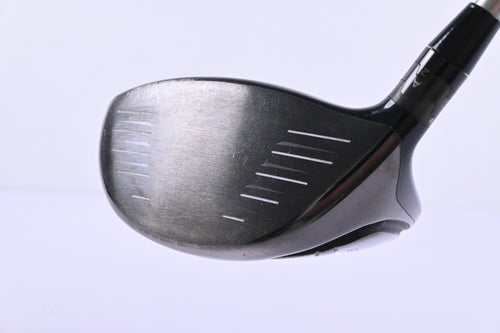 Titleist 915 D2 Driver / 10.5 Degree / Stiff Flex Diamana S+ Blue 60 Shaft