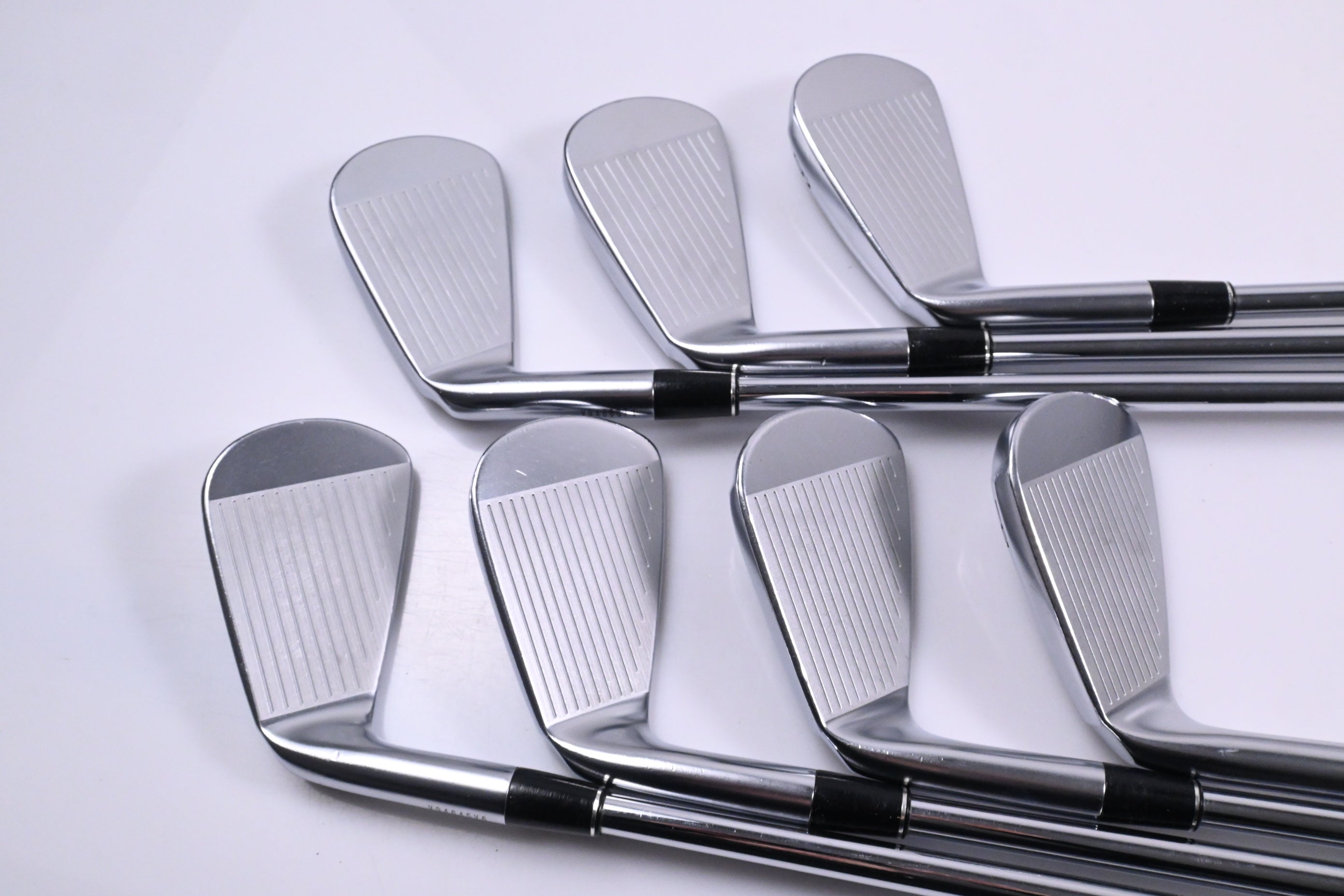 Srixon ZXi7 Irons / 4-PW / X-Flex N.S.PRO Modus 3 Tour 120 Shafts