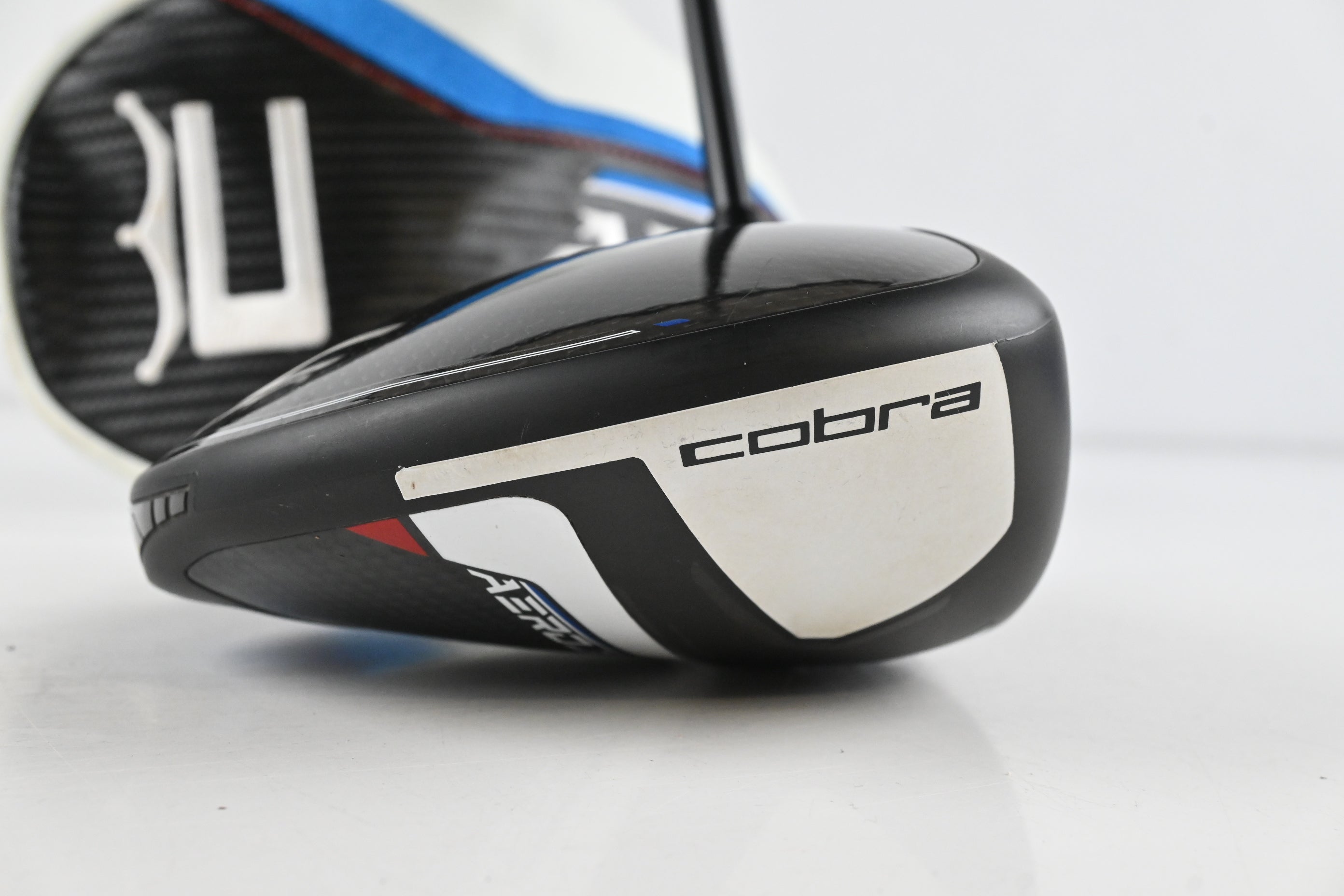 Cobra Aerojet Max Driver / 10.5 Degree / Regular Flex UST Helium Nano Core 5