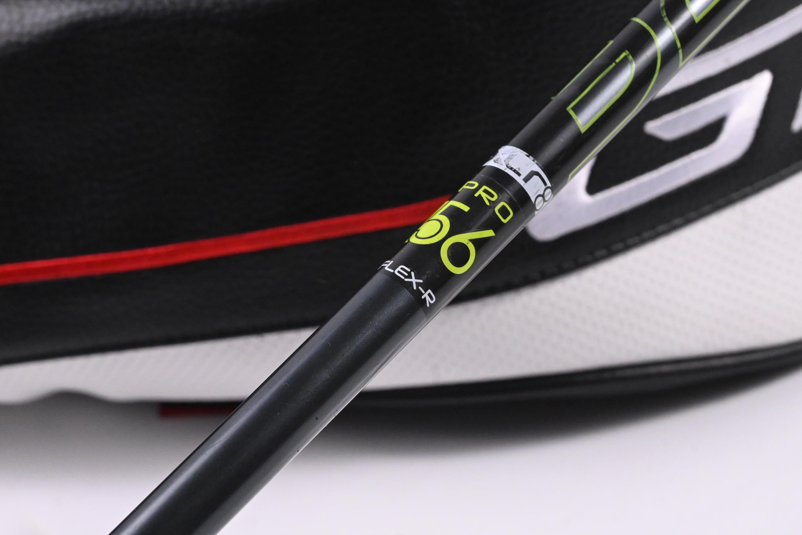 Titleist GT3 Driver / 10 Degree / Regular Flex Fujikura Pro XLR8 56 Shaft