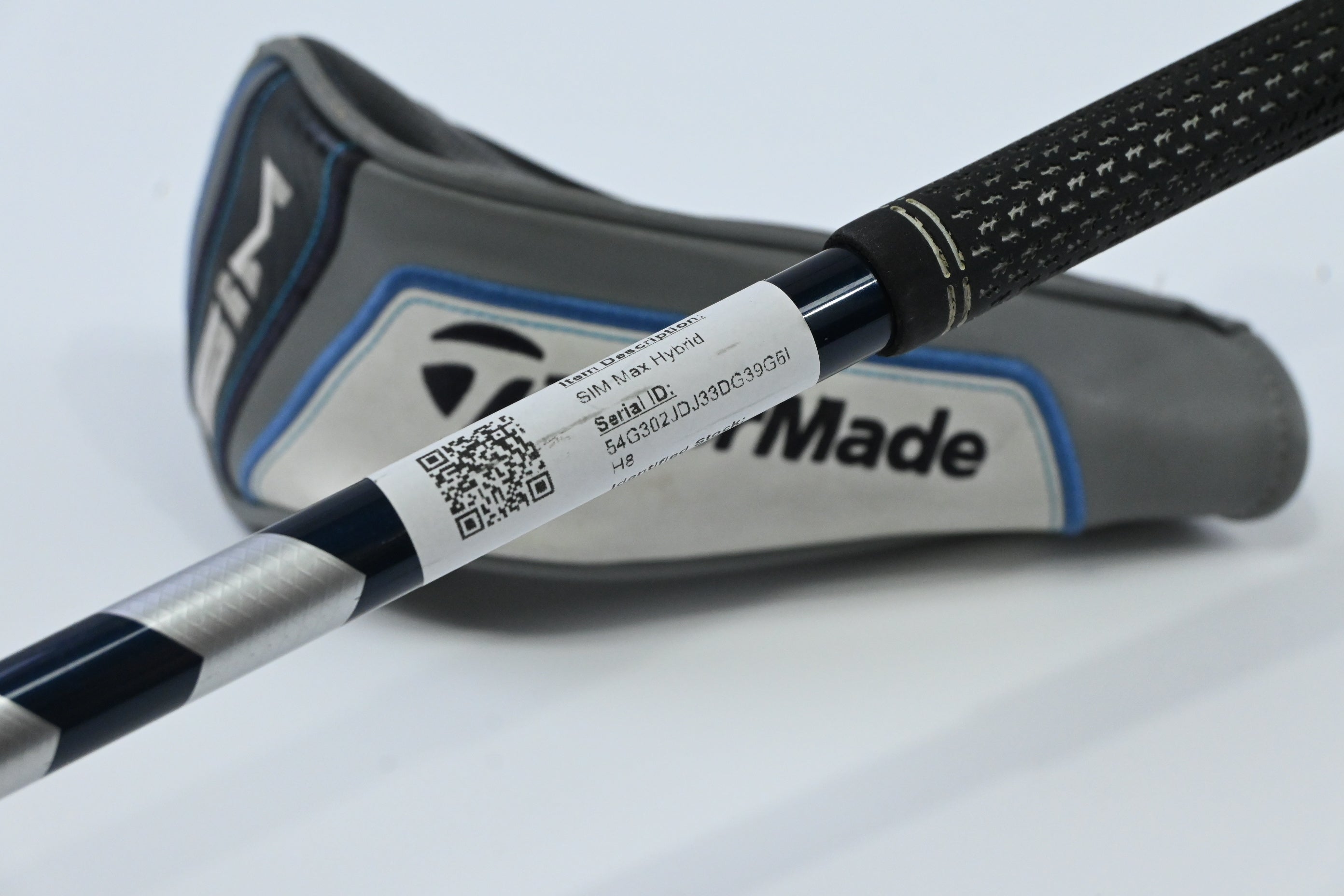 Left Hand Taylormade SIM Max #4 Hybrid / 22 Degree / Regular Flex Fujikura Blue