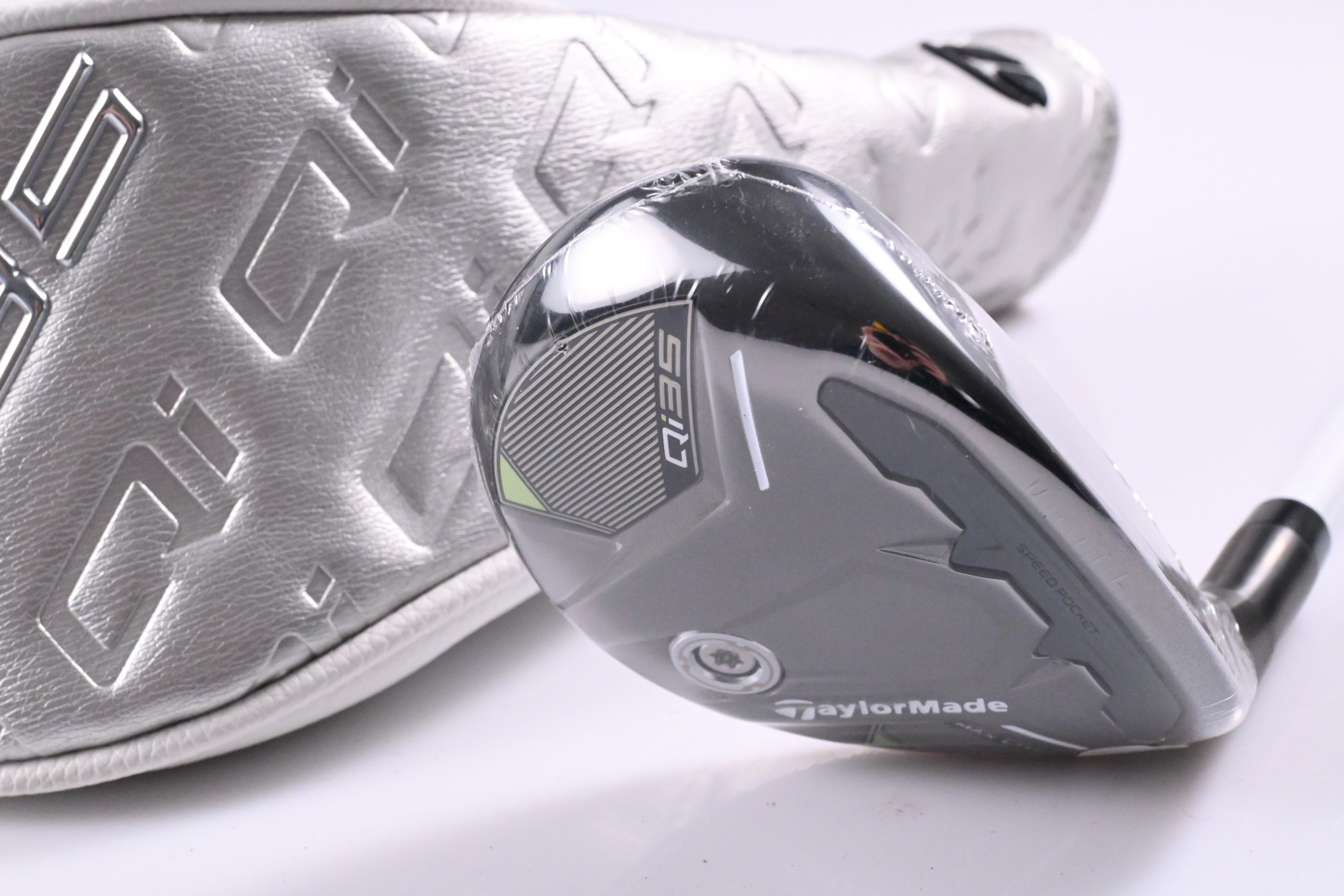 Ladies Taylormade Qi35 Max Lite #5 Hybrid / 27 Degree / Ladies Flex Speeder 40