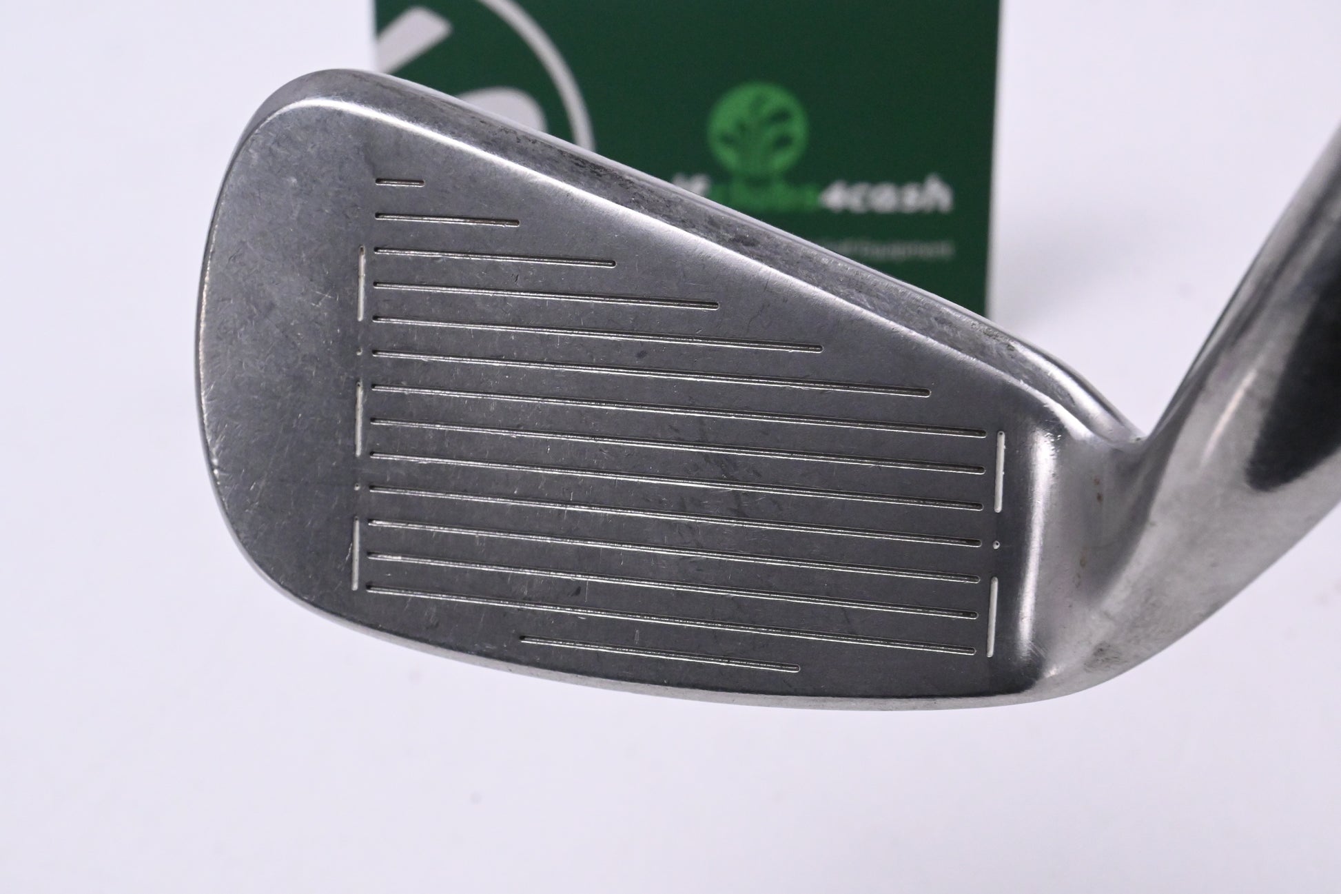 Cobra Gravity Back #4 Iron / 23.5 Degree / Regular Flex Cobra Gravity Back Shaft