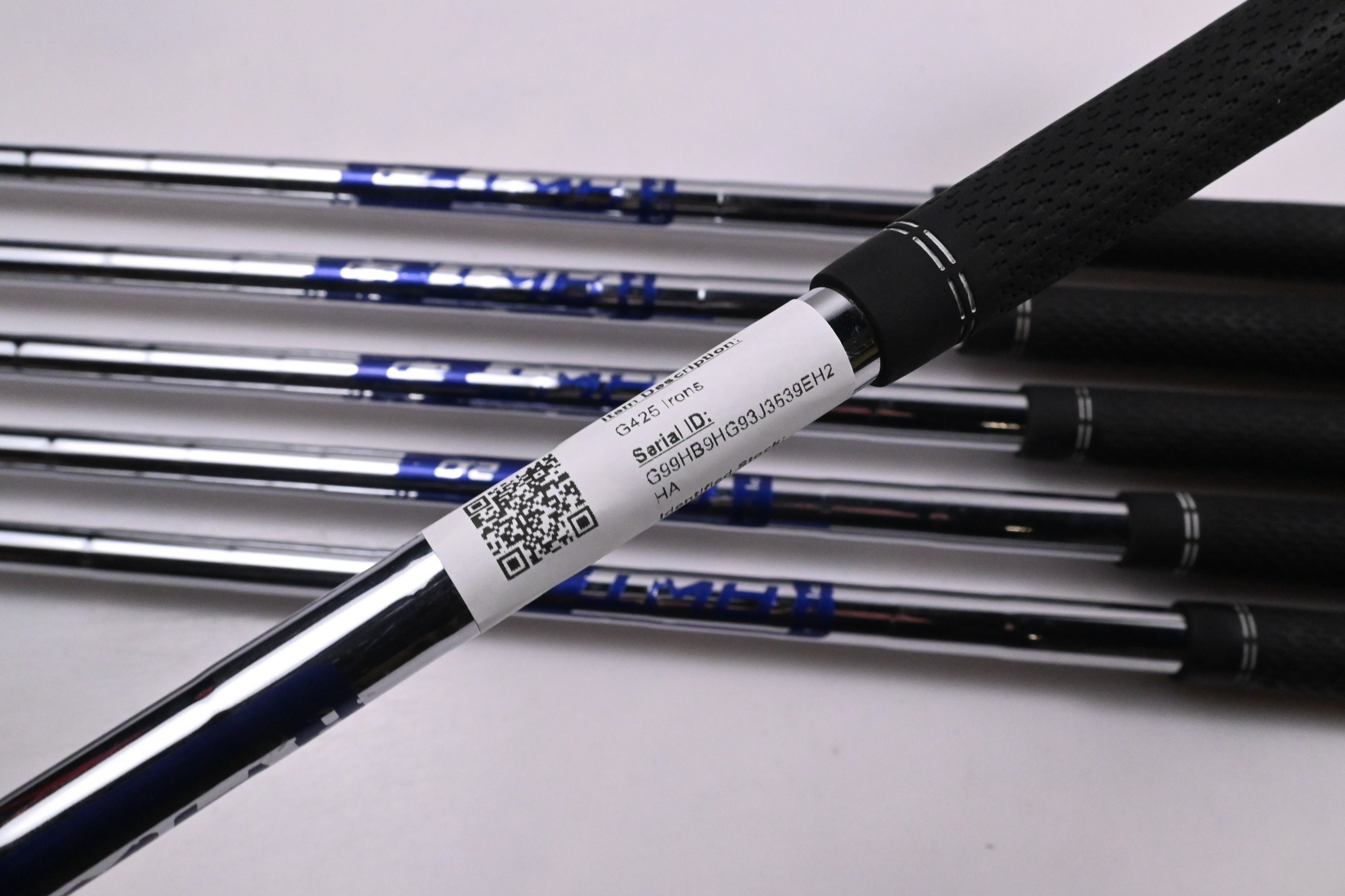 Ping G425 Irons / 6-PW+SW / Green Dot / Regular Flex Ping AWT 2.0 Shafts