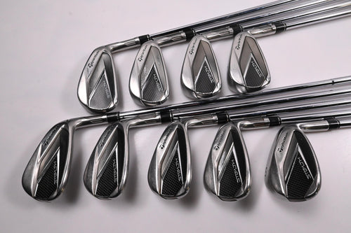 Taylormade Stealth Irons / 4-PW+GW+SW / Regular Flex Dynamic Gold 95 R300