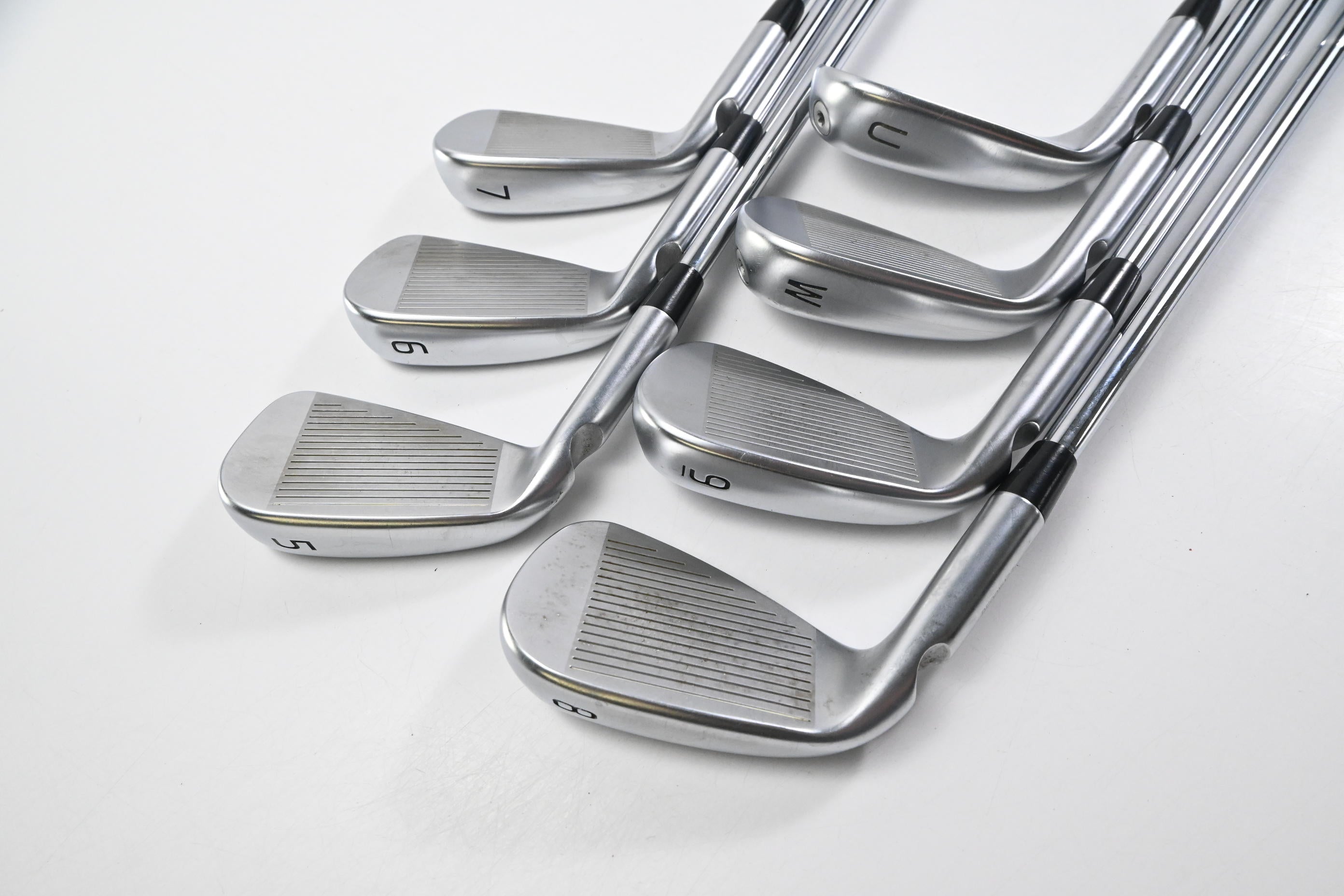 Ping i530 Irons / 5-PW+GW / Black Dot / Regular Flex Dynamic Gold R300 MID 100