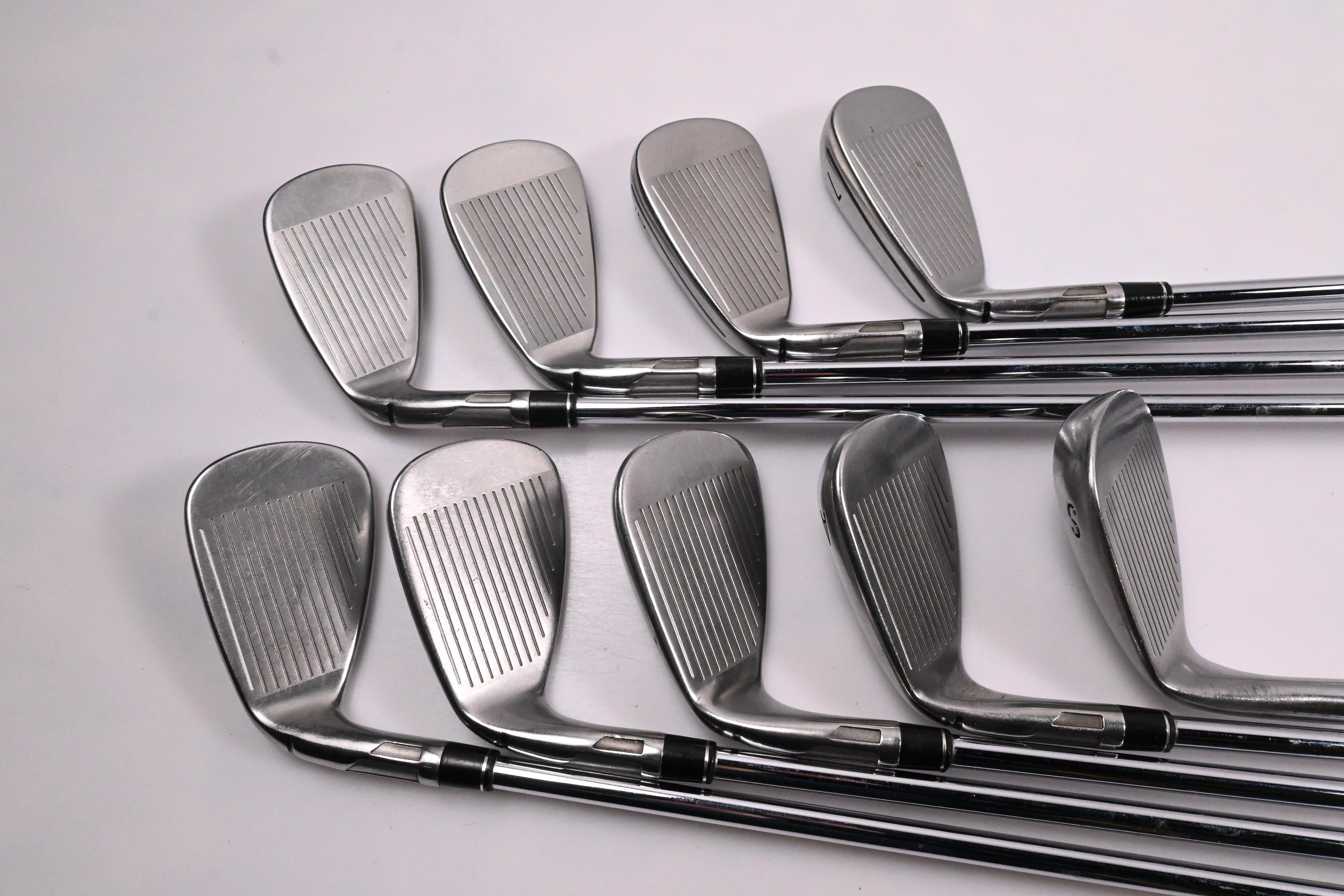 Taylormade Stealth Irons / 4-PW+GW+SW / Regular Flex Dynamic Gold 95 R300