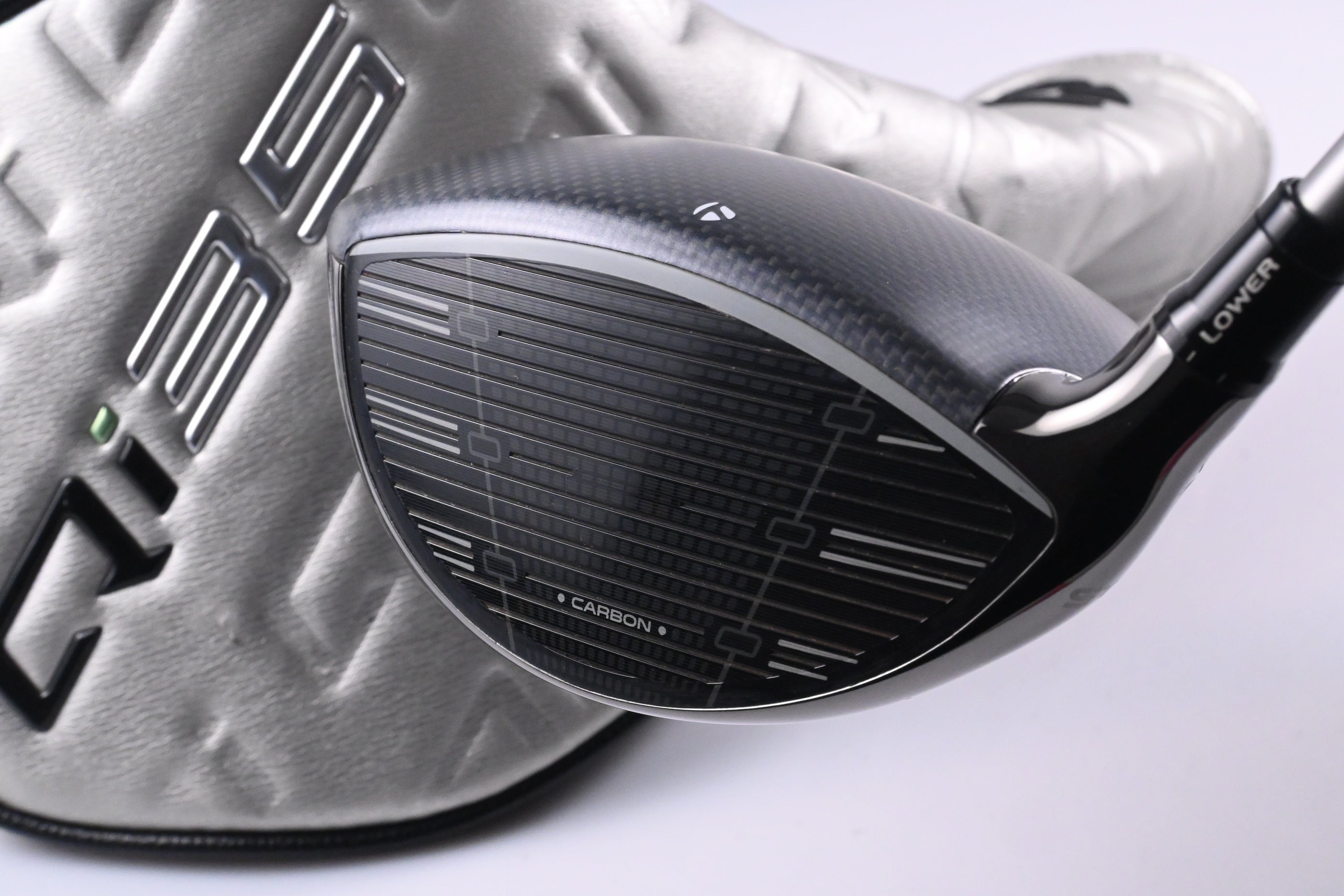 Taylormade Qi35 Driver / 10.5 Degree / Regular Flex Fujikura Speeder NX TCS 50