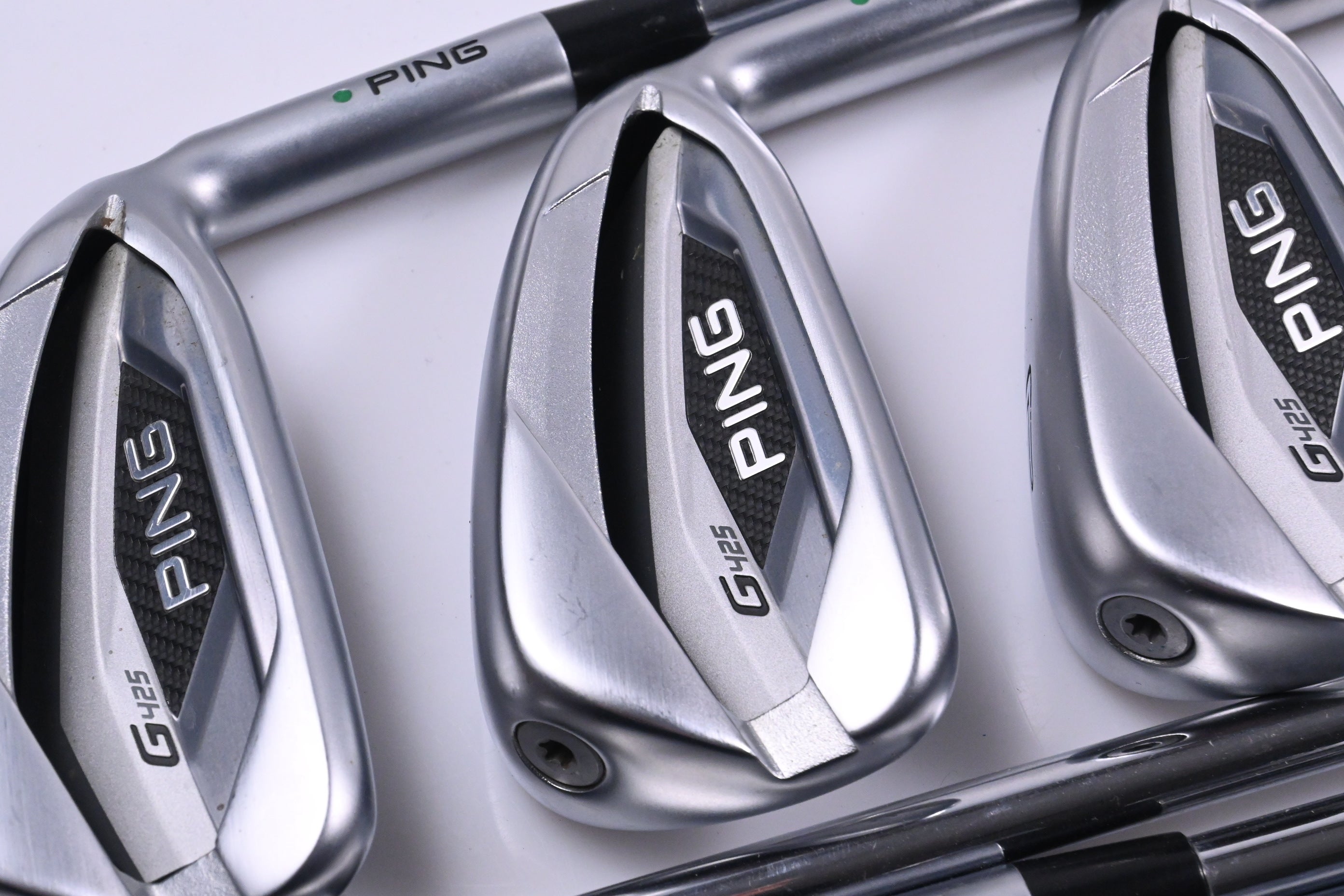 Ping G425 Irons / 5-PW+SW / Green Dot / Stiff Flex Ping AWT 2.0 Shafts