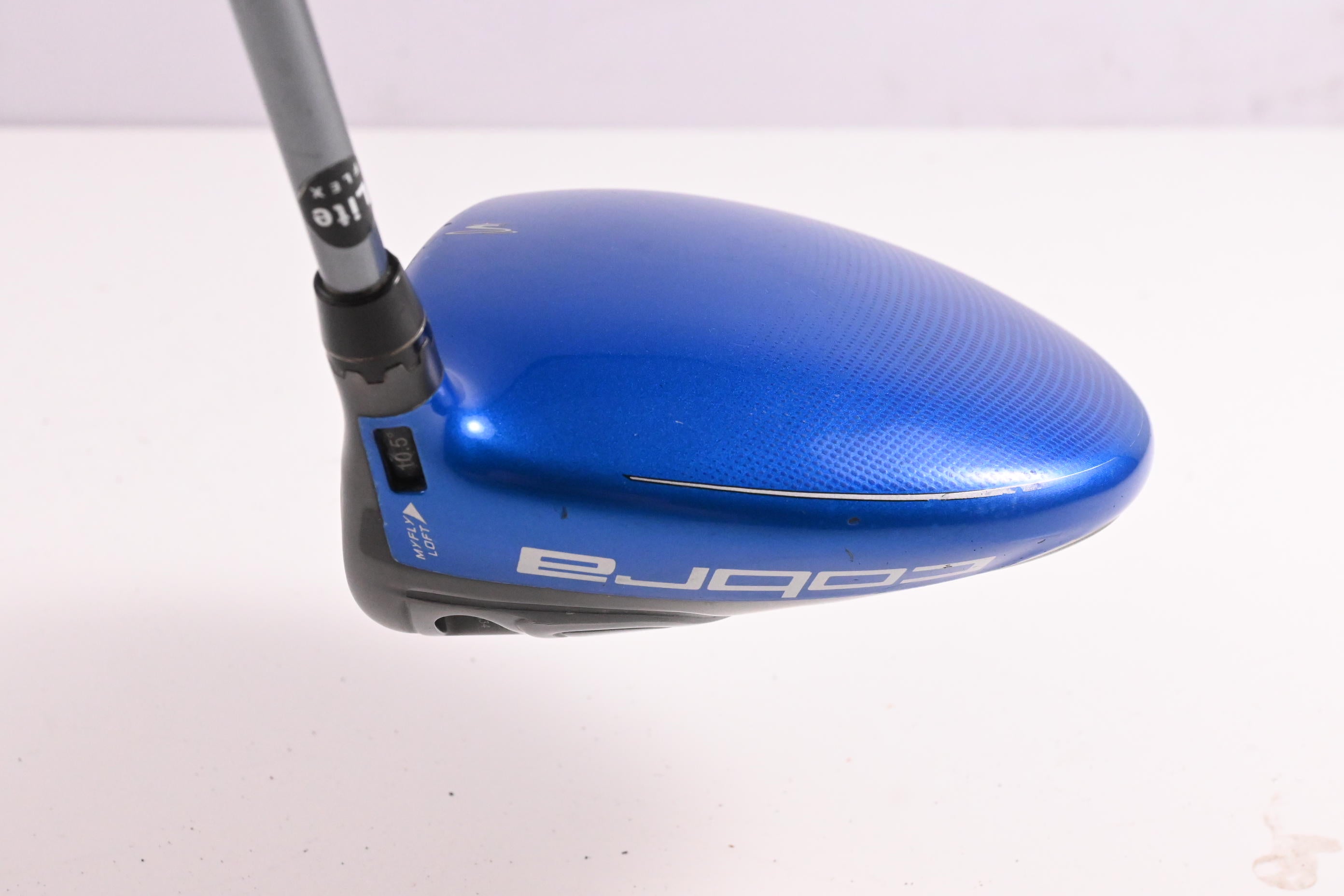 Cobra King F6 Driver / 10.5 Degree / Stiff Flex Matrix Ozik White Tie 60 Shaft