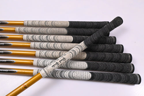 Taylormade R7 Draw Irons / 4-PW+SW / Regular Flex Reax 55 Shafts