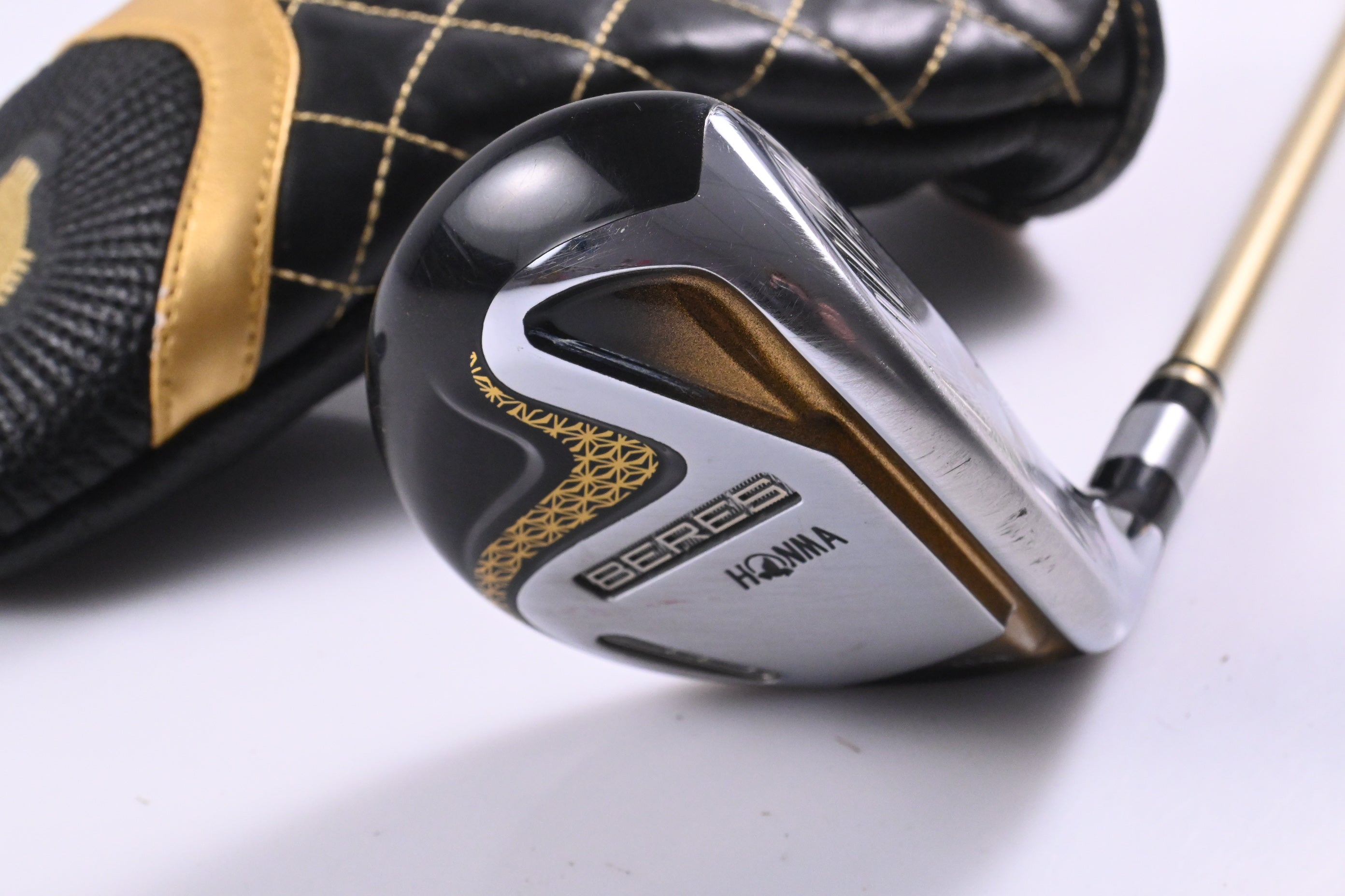 Honma Beres #6 Hybrid / 28 Degree / Regular Flex Honma ARMRQ 47 Shaft