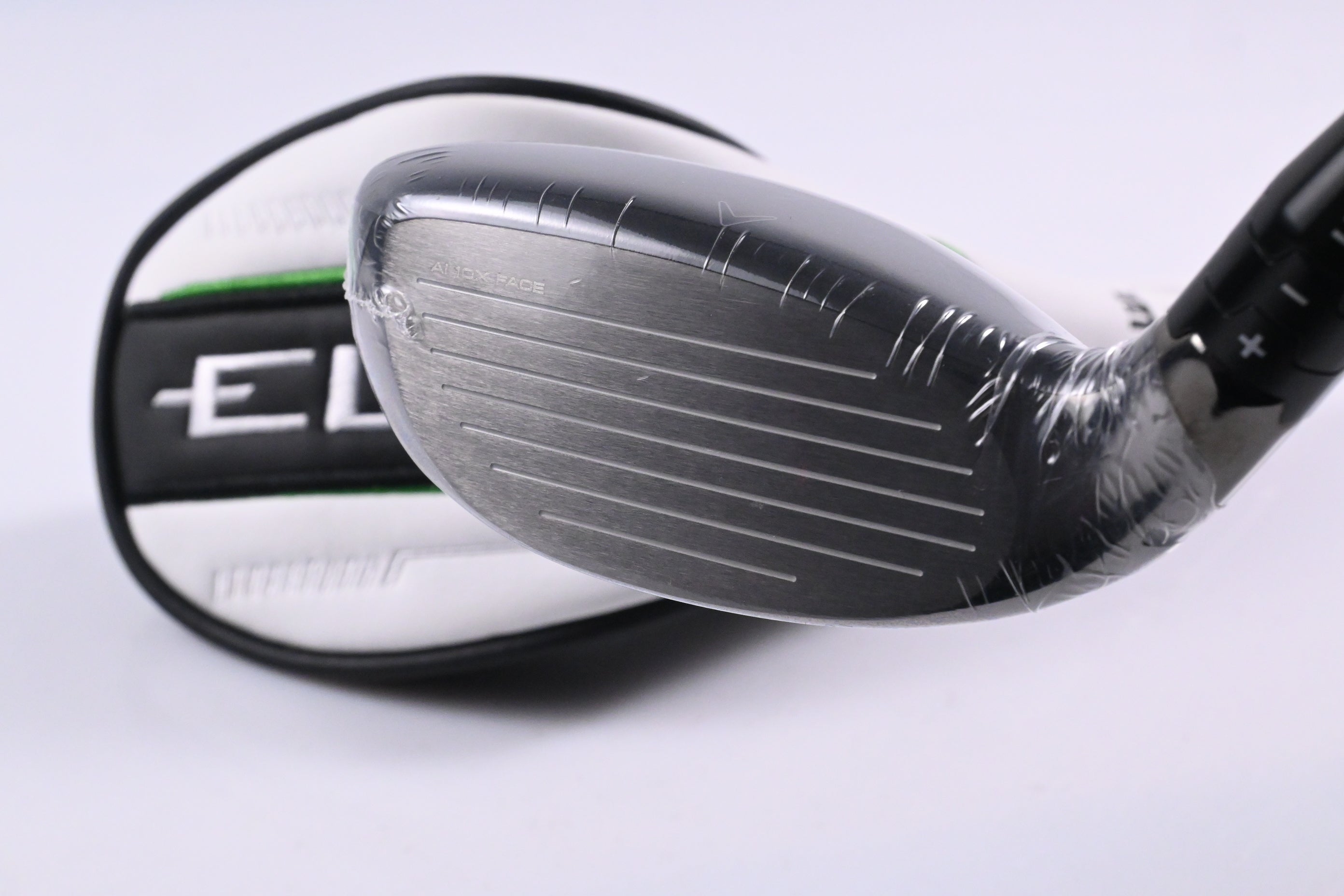 Callaway Elyte X #4 Hybrid / 21 Degree / Regular Flex Denali Charcoal 60 Shaft