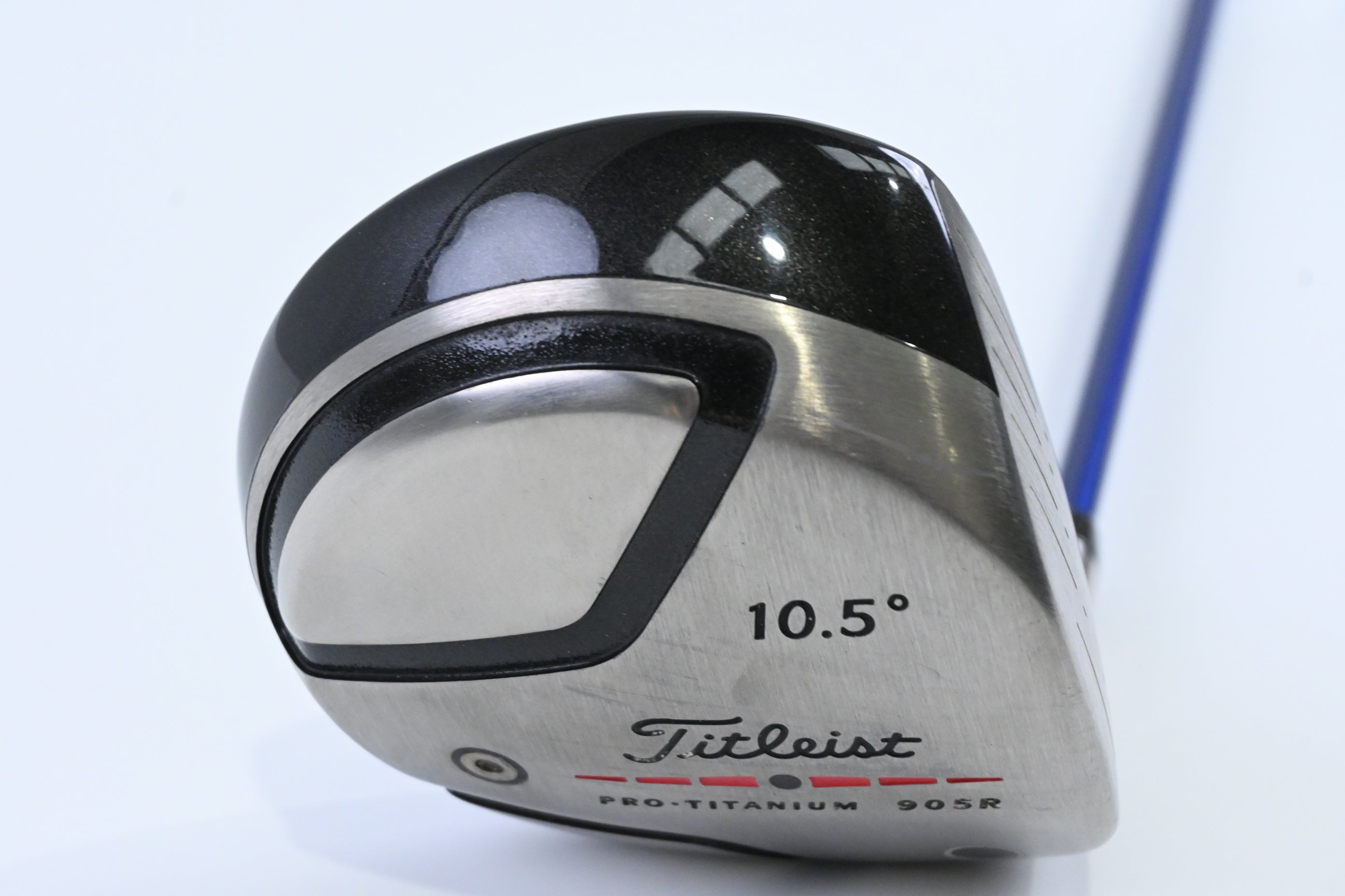 Titleist 905 R Driver / 10.5 / Stiff Flex Graphite Design YS 60