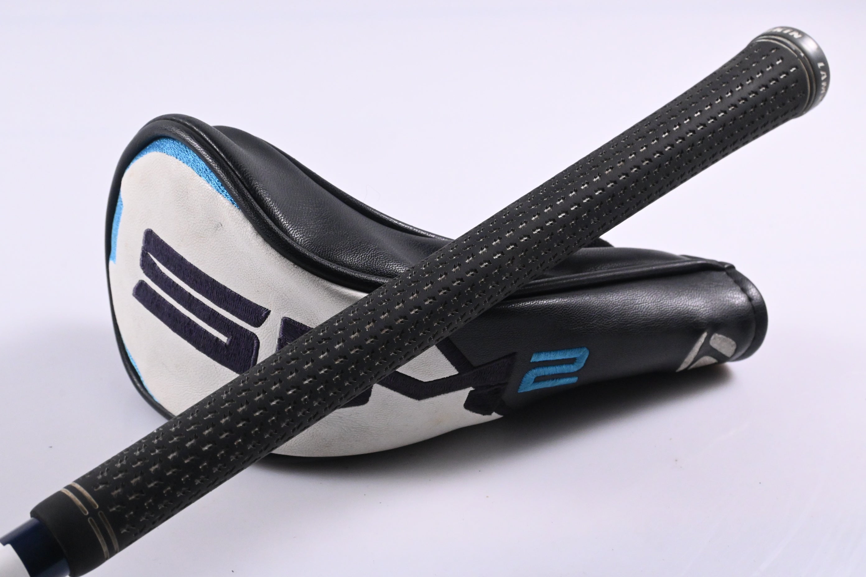 Taylormade SIM2 Max #4 Hybrid / 22 Degree / Regular Flex Fujikura Ventus Blue 6