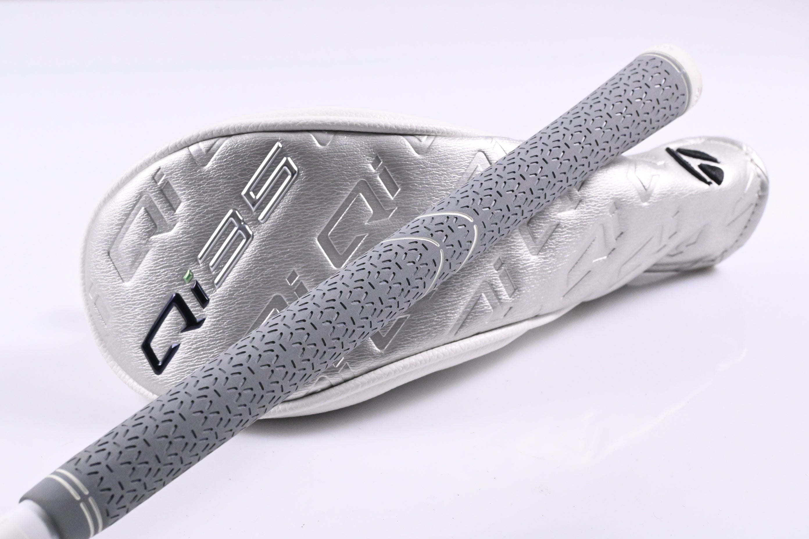 Ladies Taylormade Qi35 Max Lite #5 Hybrid / 27 Degree / Ladies Flex Speeder 40