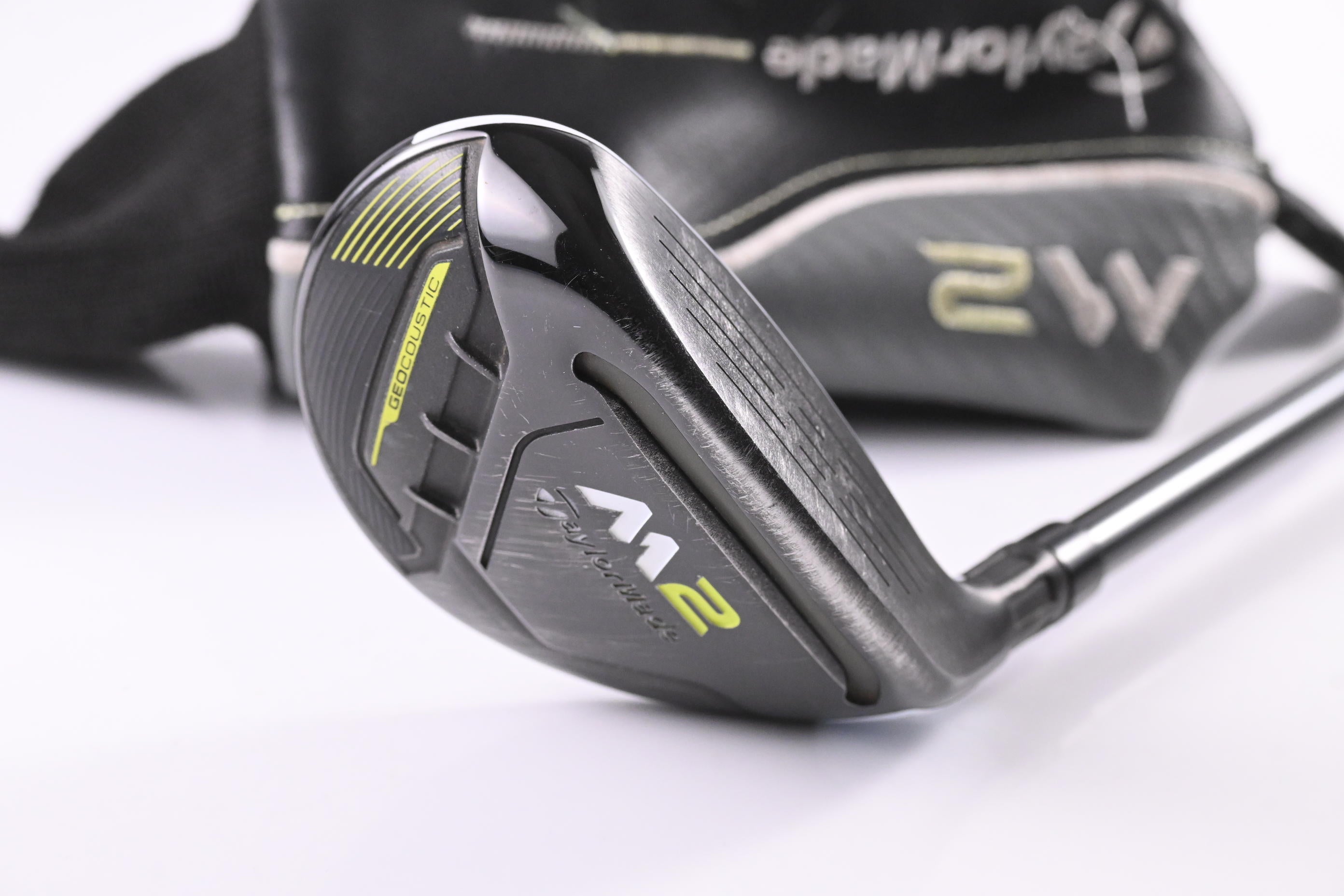 Taylormade M2 2017 #4 Hybrid / 22 Degree / Regular Flex M2 REAX 65 Shaft