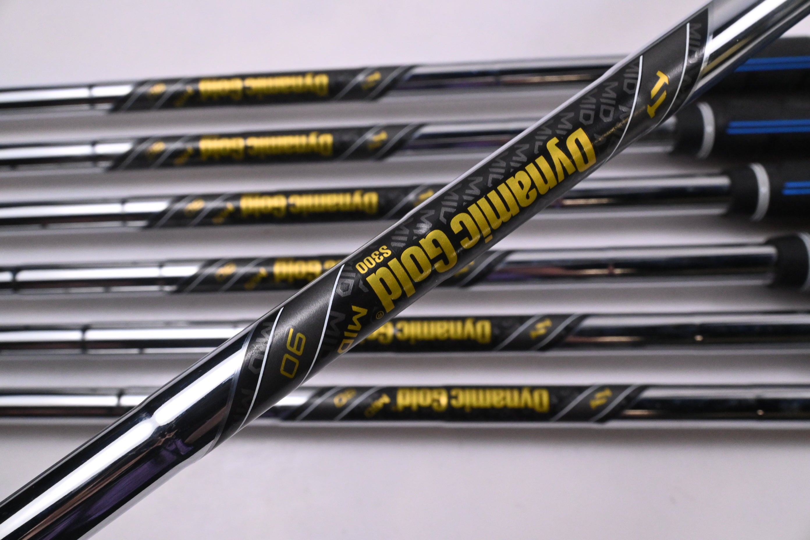 Callaway Apex Ai200 Irons / 4-PW / Stiff Flex Dynamic Gold Mid 90 S300 Shafts
