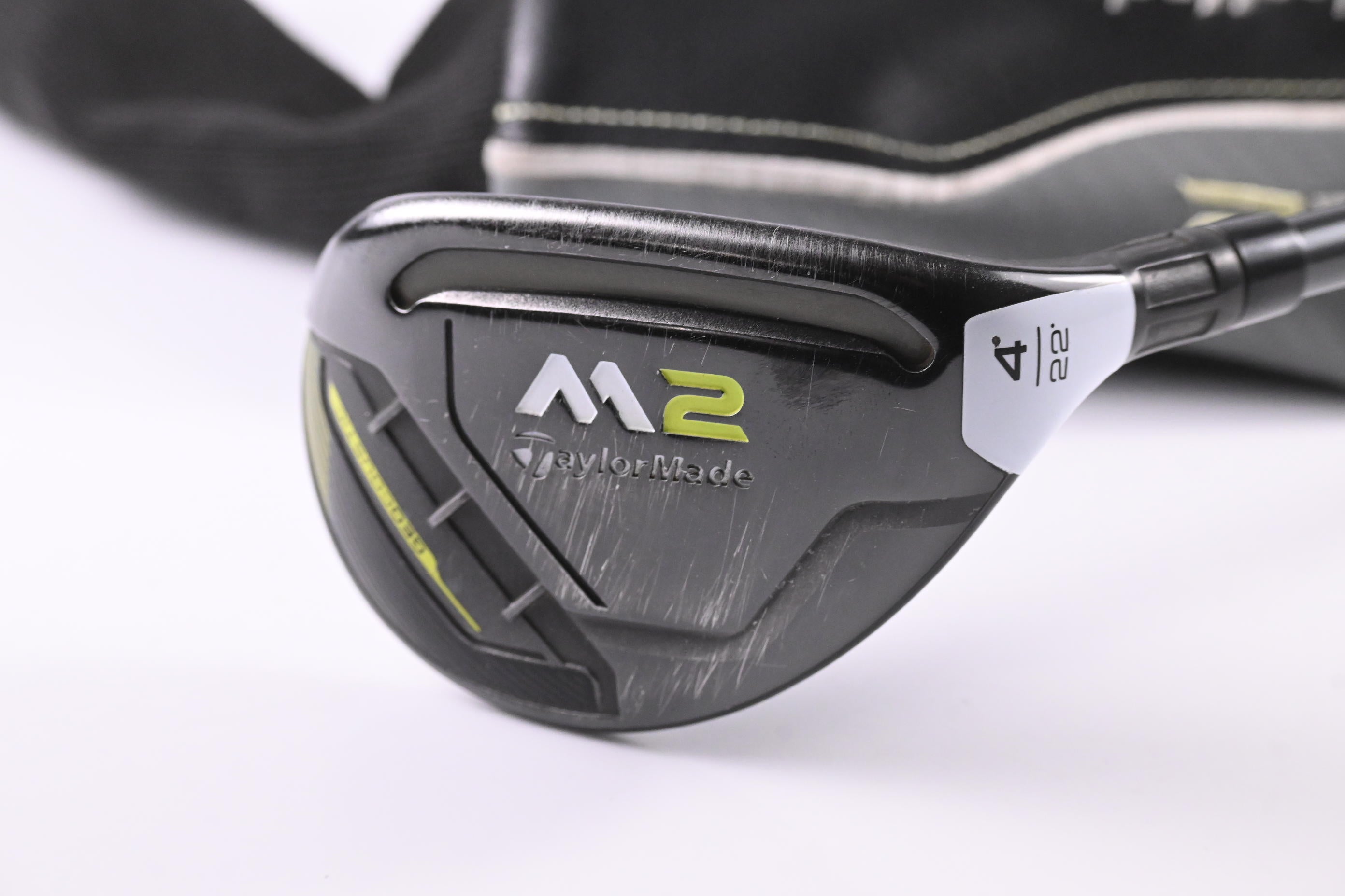 Taylormade M2 2017 #4 Hybrid / 22 Degree / Regular Flex M2 REAX 65 Shaft