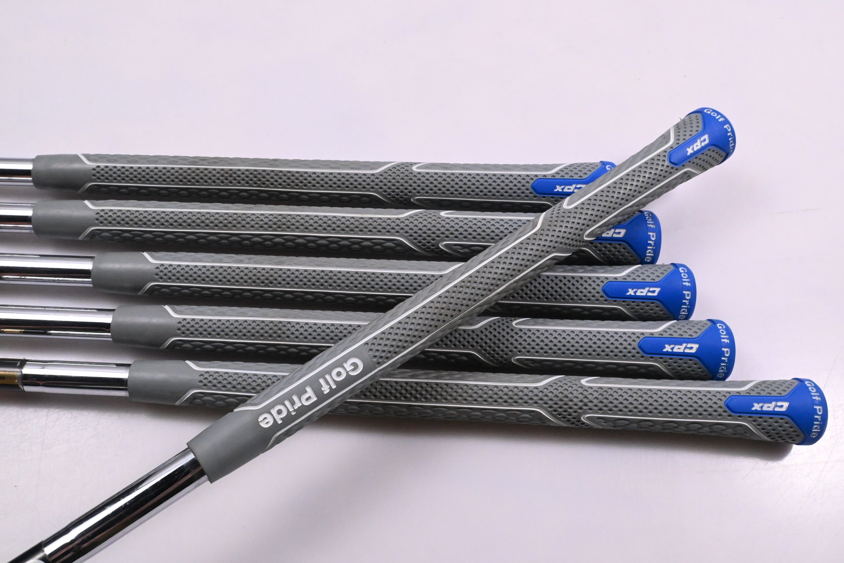 Cleveland CG16 Tour Irons / 5-PW / Regular Flex Traction 85 Shafts